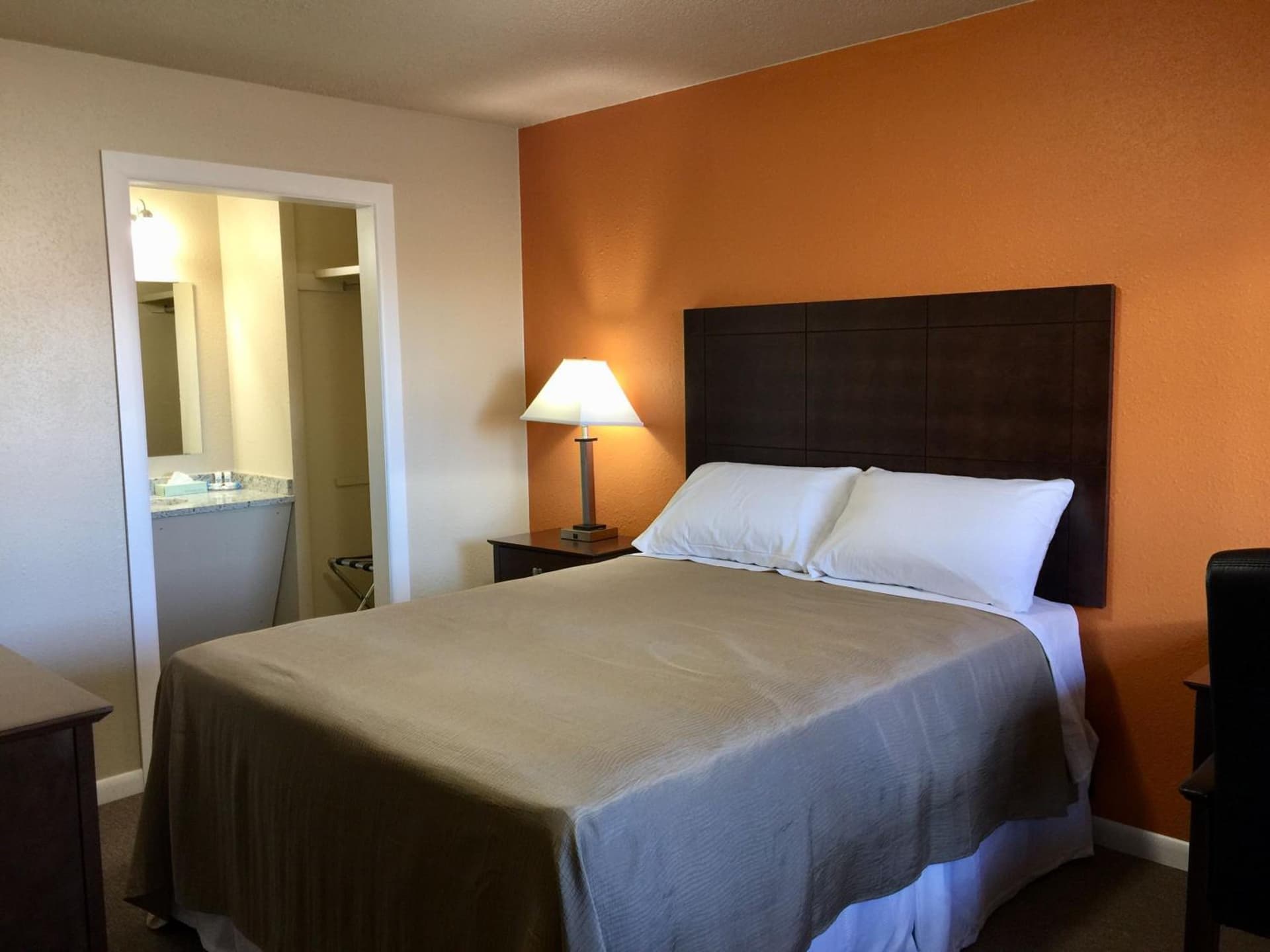 Downtown Motel Woodward interior in Woodward, OK — gallery photo 2