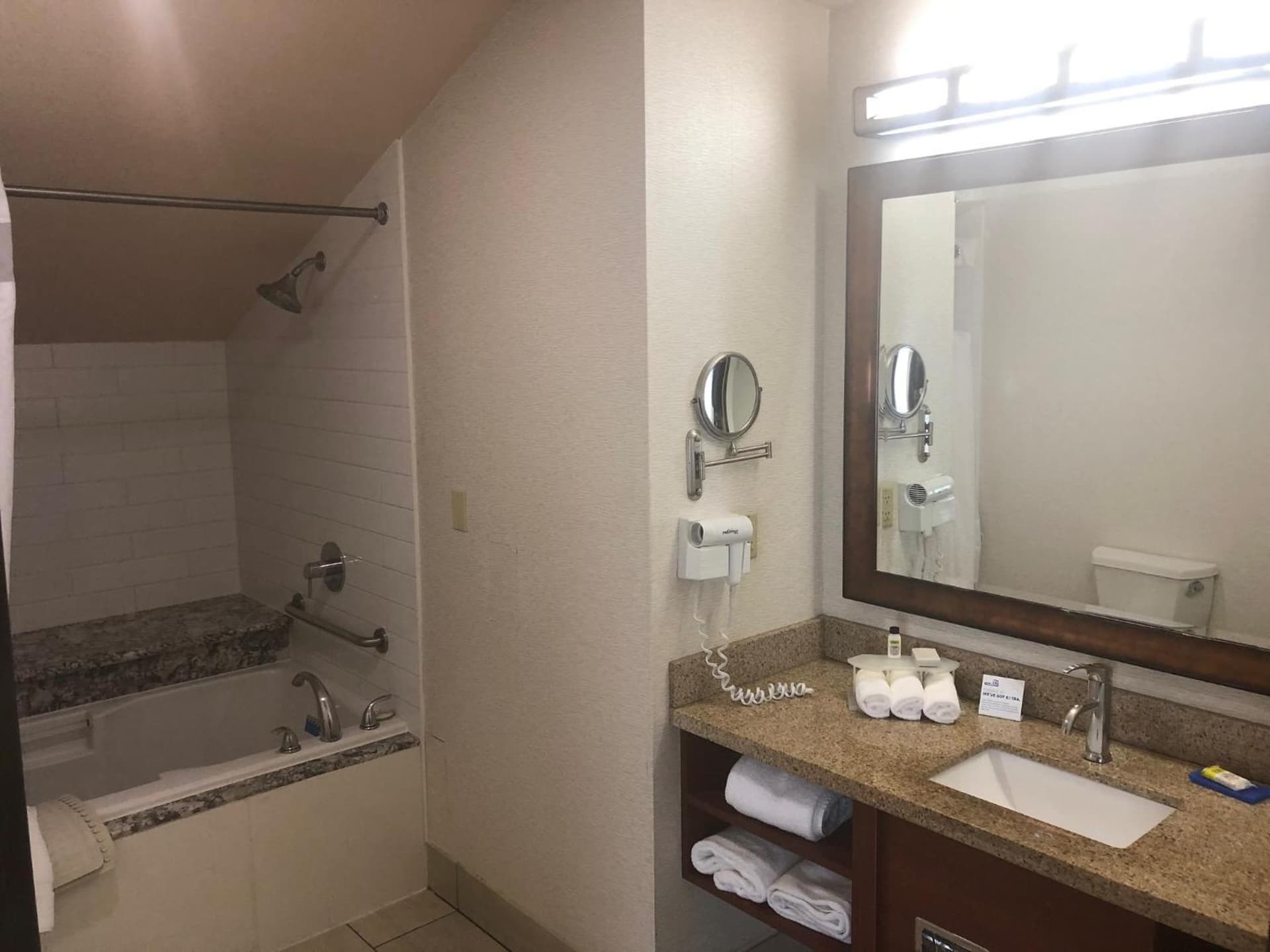 Holiday Inn Express Berkeley by IHG gallery photo in Berkeley, CA — image 183