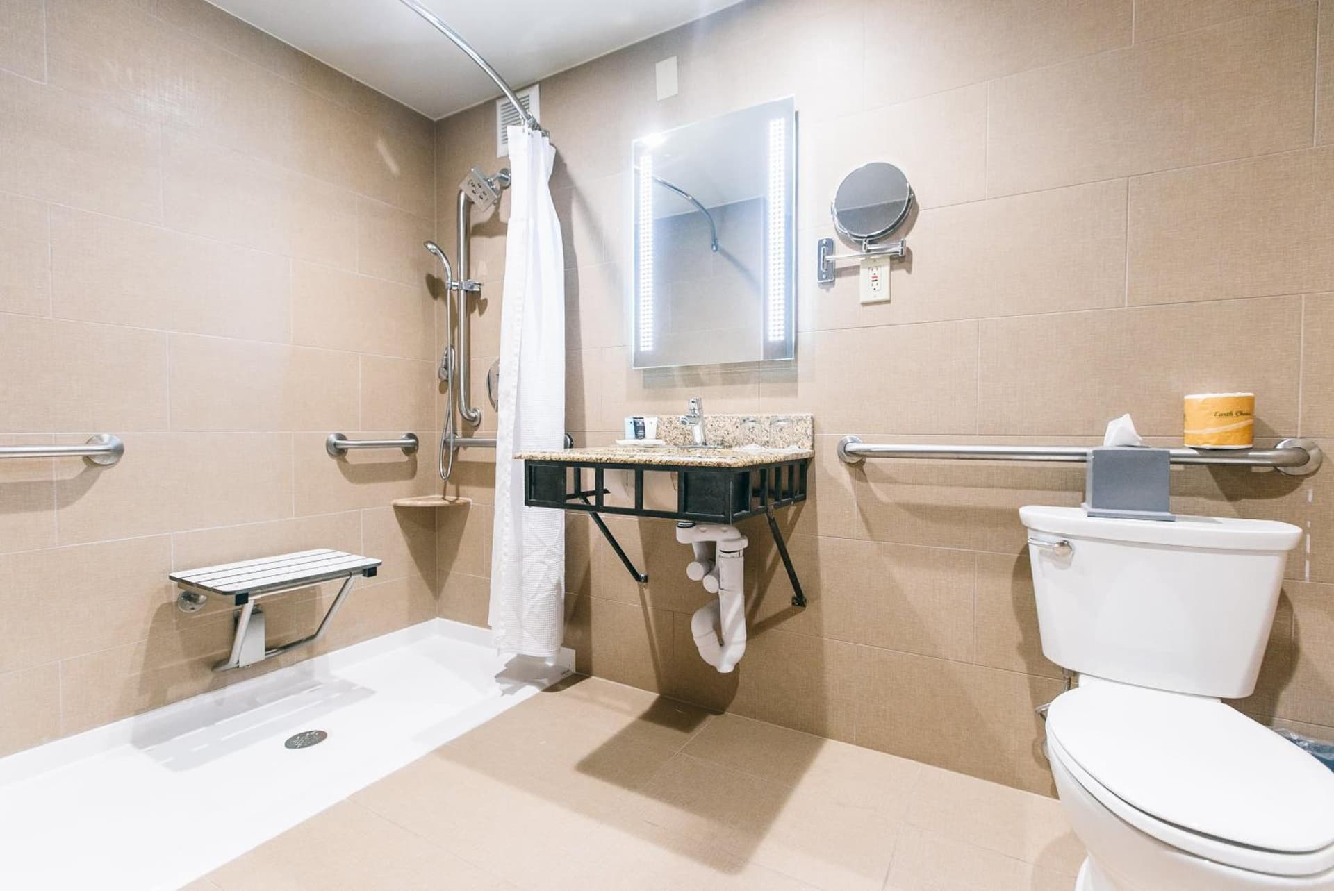 Crowne Plaza Hotel Harrisburg-Hershey by IHG gallery photo in Harrisburg, PA — image 7