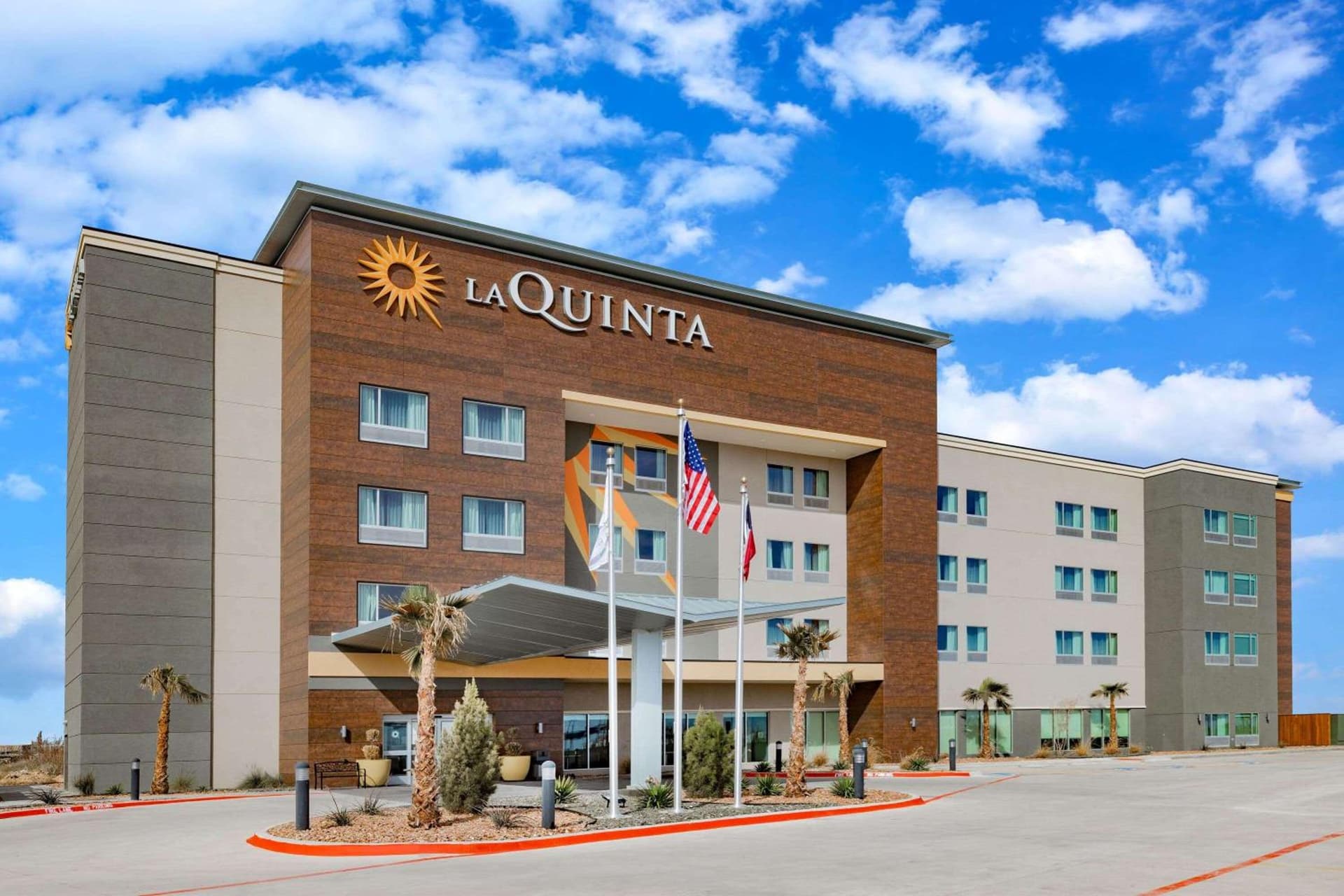 La Quinta Inn & Suites by Wyndham Fort Stockton Northeast featured exterior or lobby in Fort Stockton, TX — similar hotel