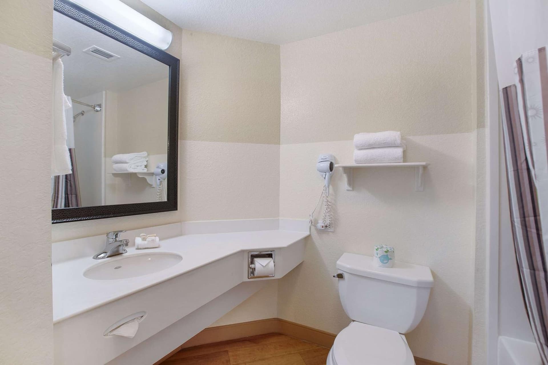 La Quinta by Wyndham Ft. Lauderdale Airport gallery photo in Hollywood, FL — image 24