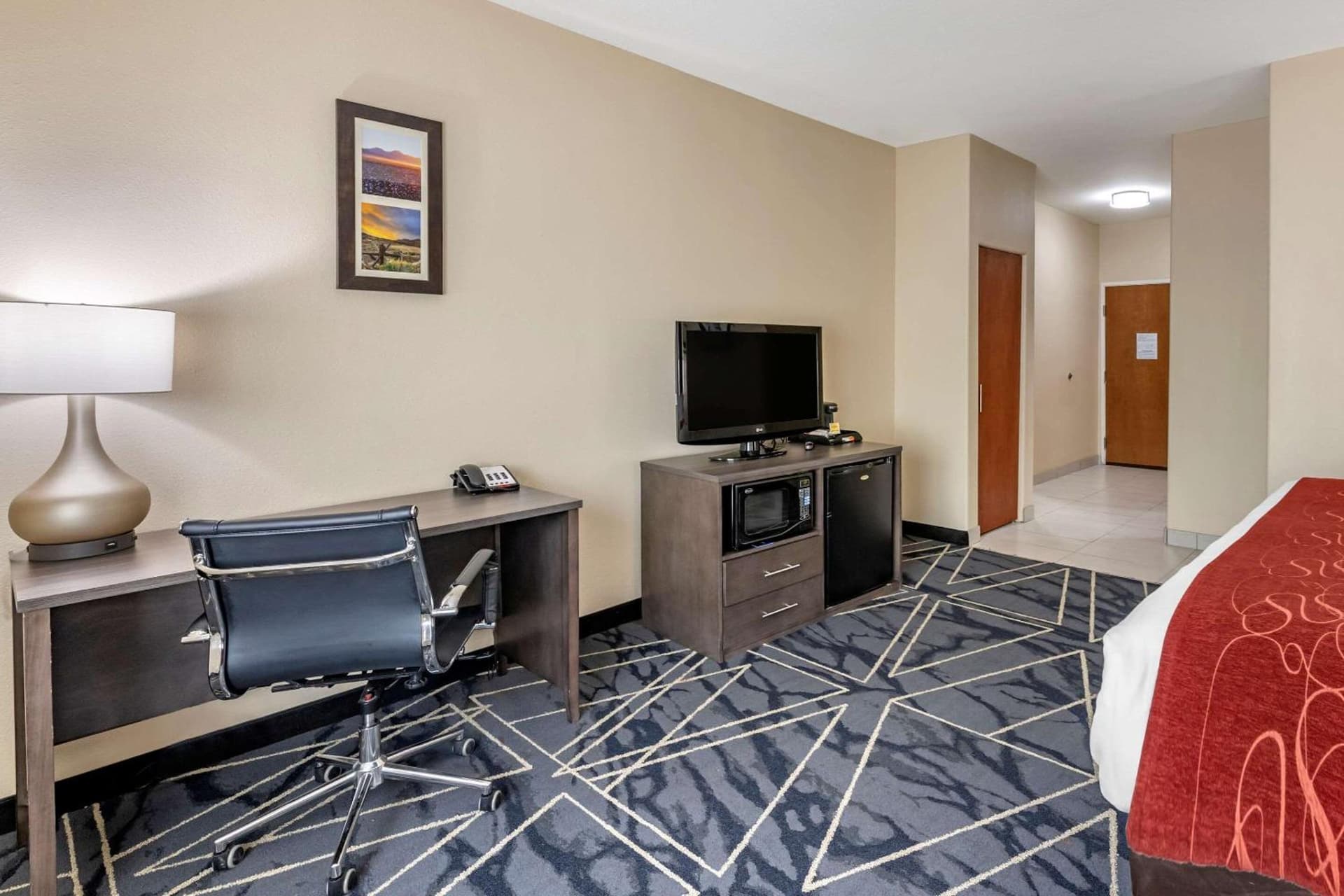 Comfort Inn & Suites Lubbock West interior in Lubbock, TX — gallery photo 2