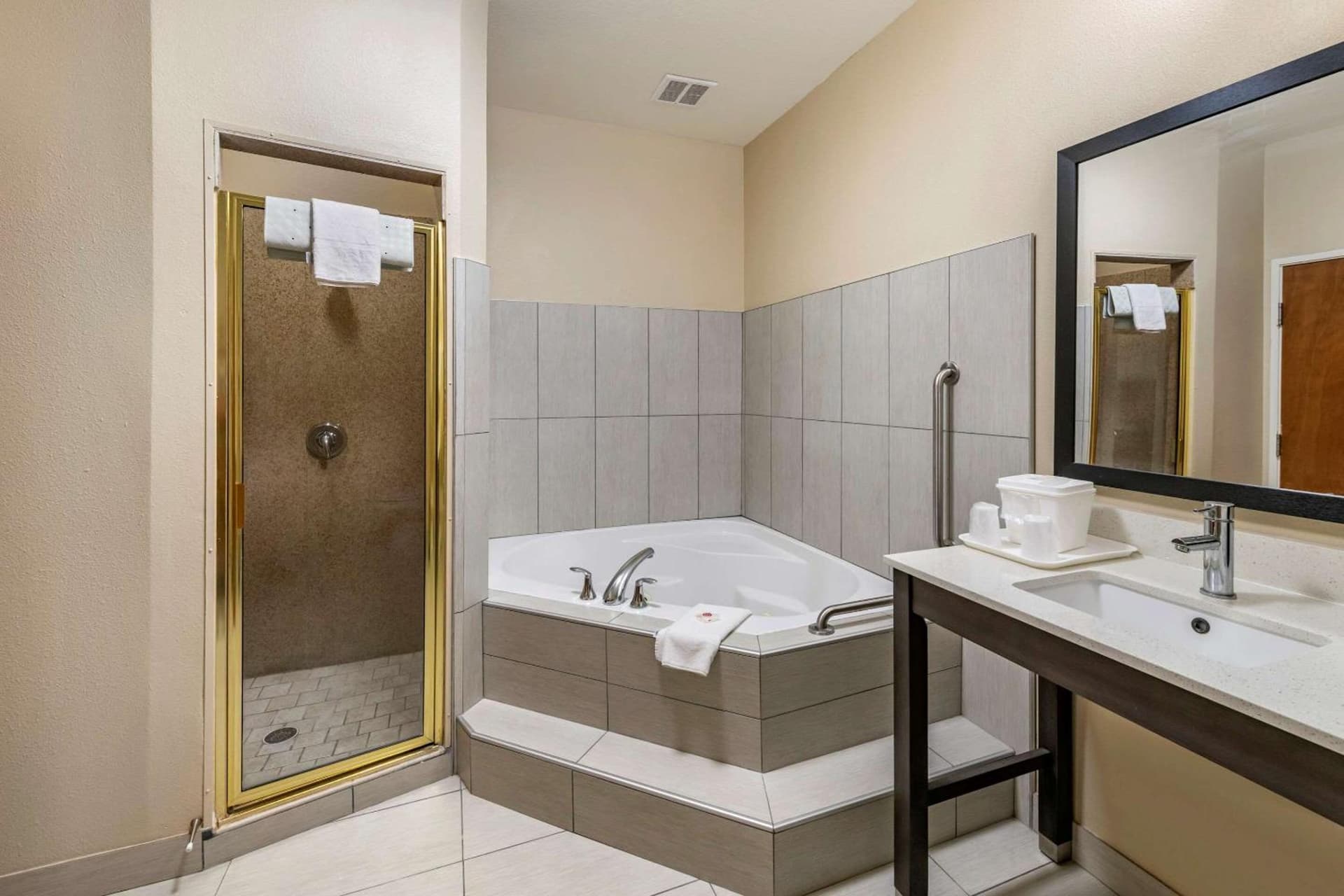 Comfort Inn & Suites Lubbock West gallery photo in Lubbock, TX — image 28
