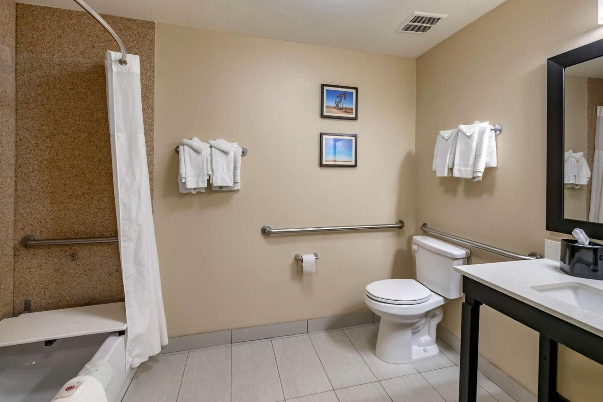 Comfort Inn & Suites Lubbock West gallery photo in Lubbock, TX — image 8