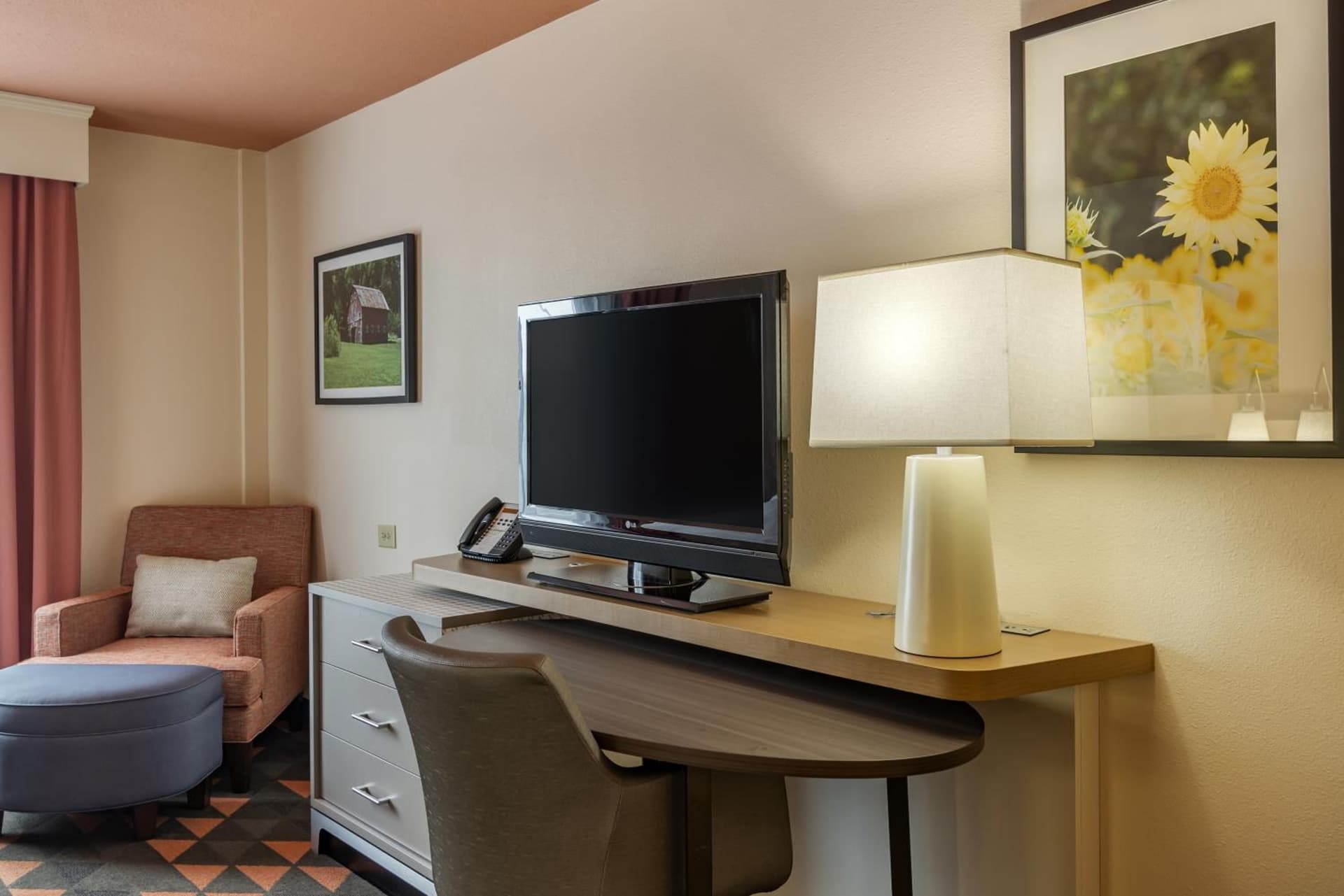 Holiday Inn Atlanta-Gas South Arena Area by IHG interior in Duluth, GA — gallery photo 2