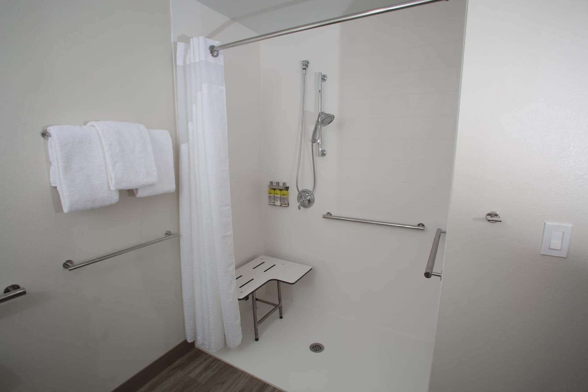 Holiday Inn Omaha Downtown - Waterpark by IHG gallery photo in Omaha, NE — image 40