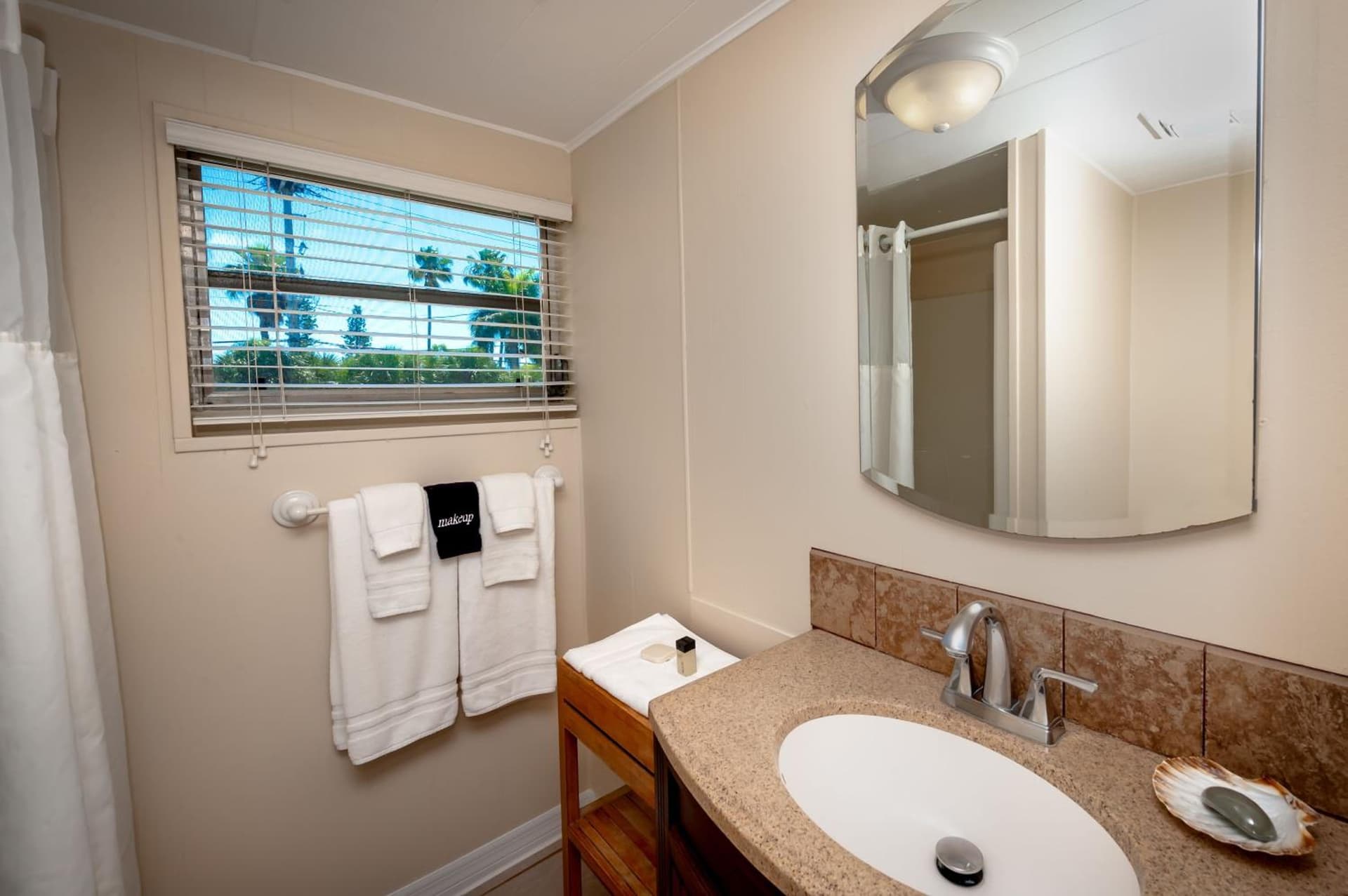 Cedar Cove Resort & Cottages gallery photo in Holmes Beach, FL — image 7