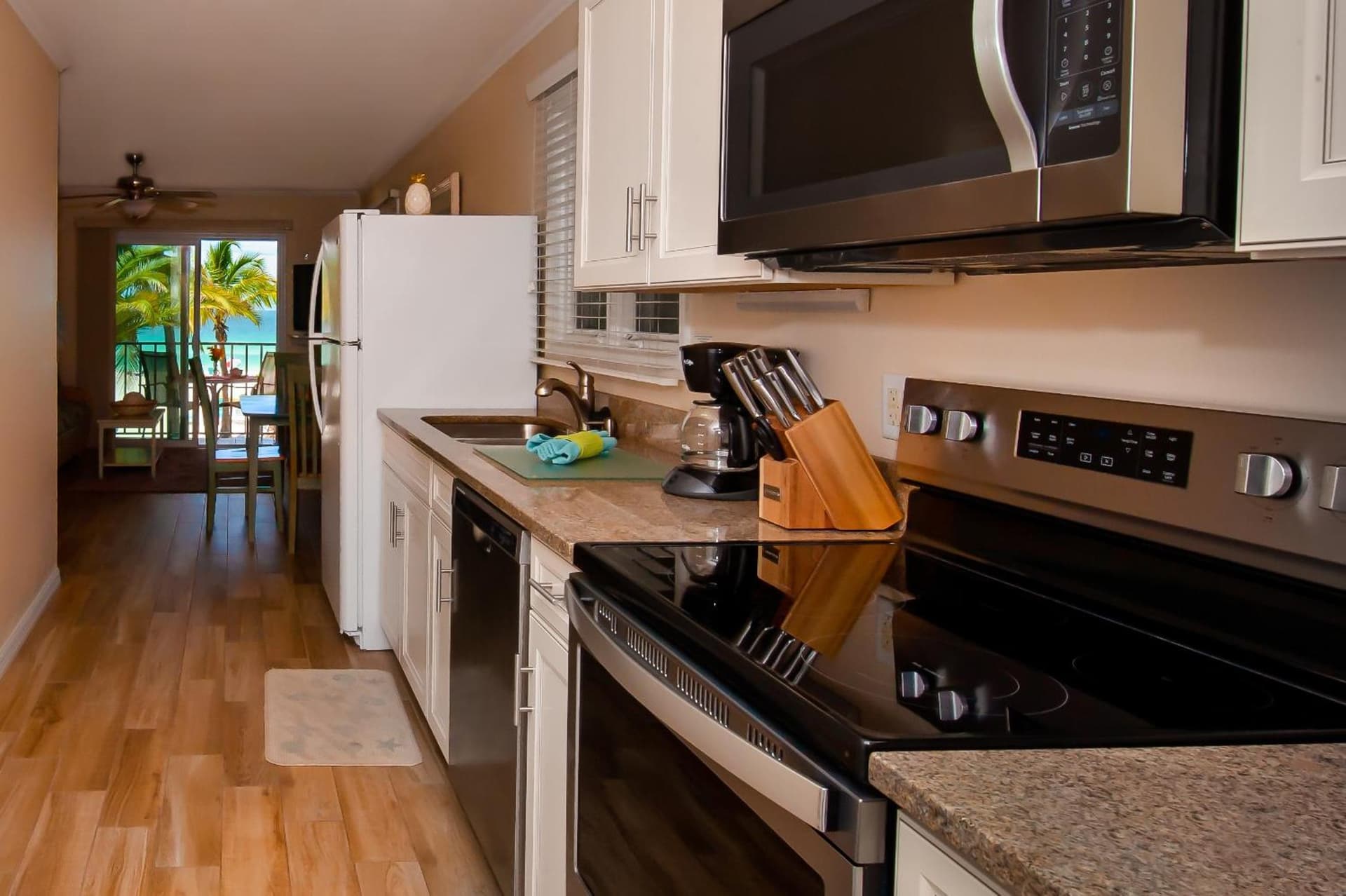 Cedar Cove Resort & Cottages gallery photo in Holmes Beach, FL — image 109