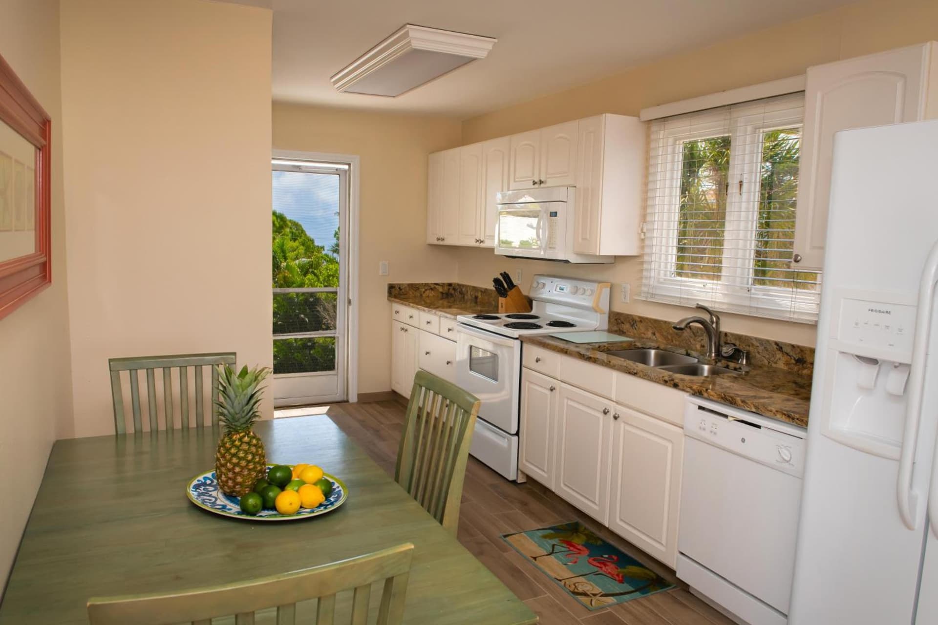 Cedar Cove Resort & Cottages property views in Holmes Beach, FL — gallery photo 3
