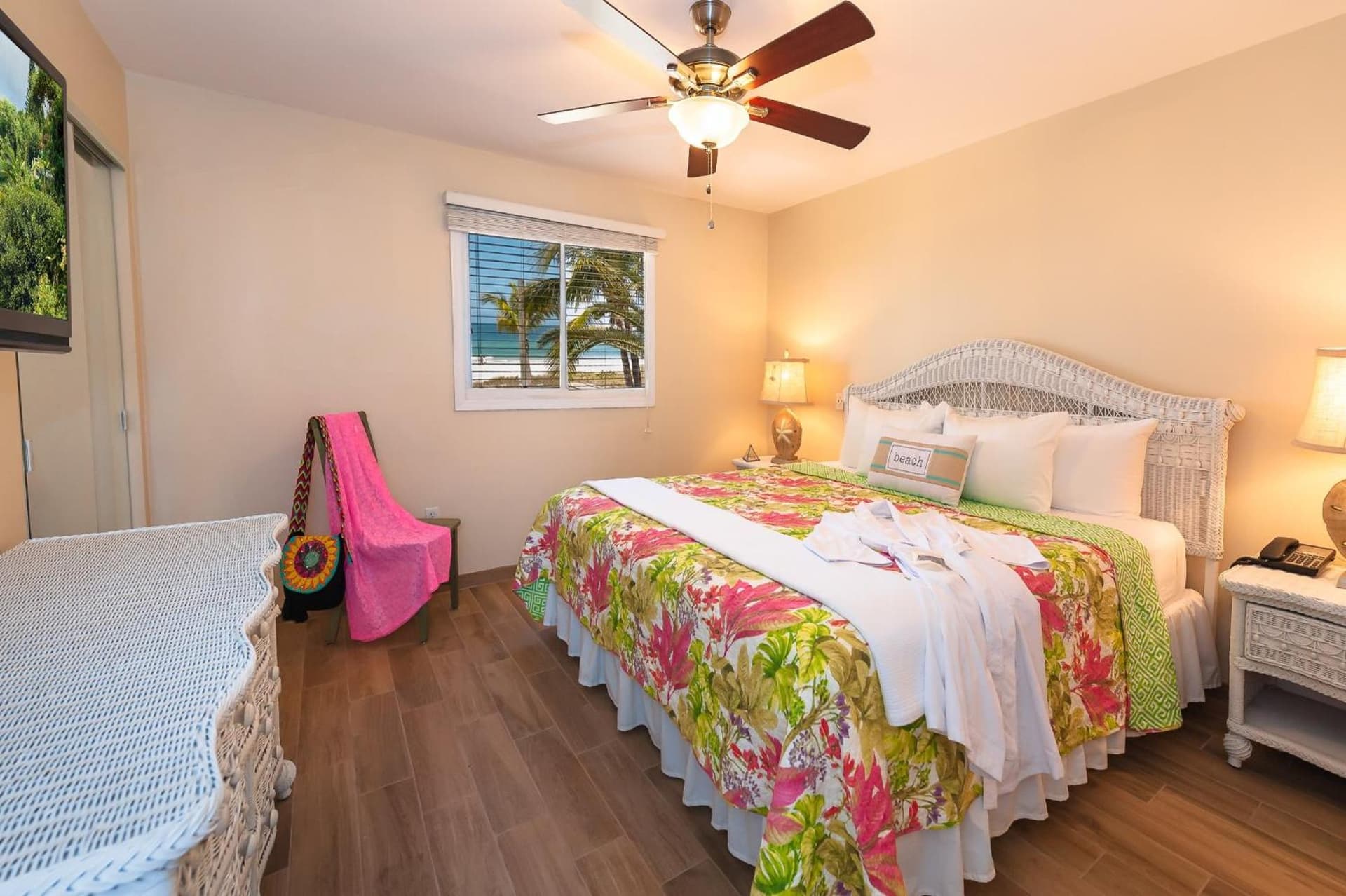 Cedar Cove Resort & Cottages gallery photo in Holmes Beach, FL — image 96