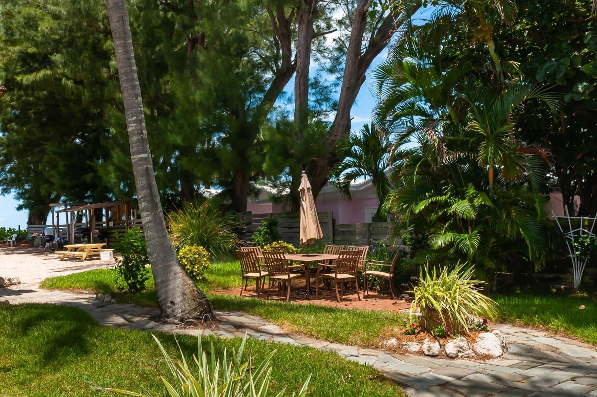 Cedar Cove Resort & Cottages gallery photo in Holmes Beach, FL — image 5