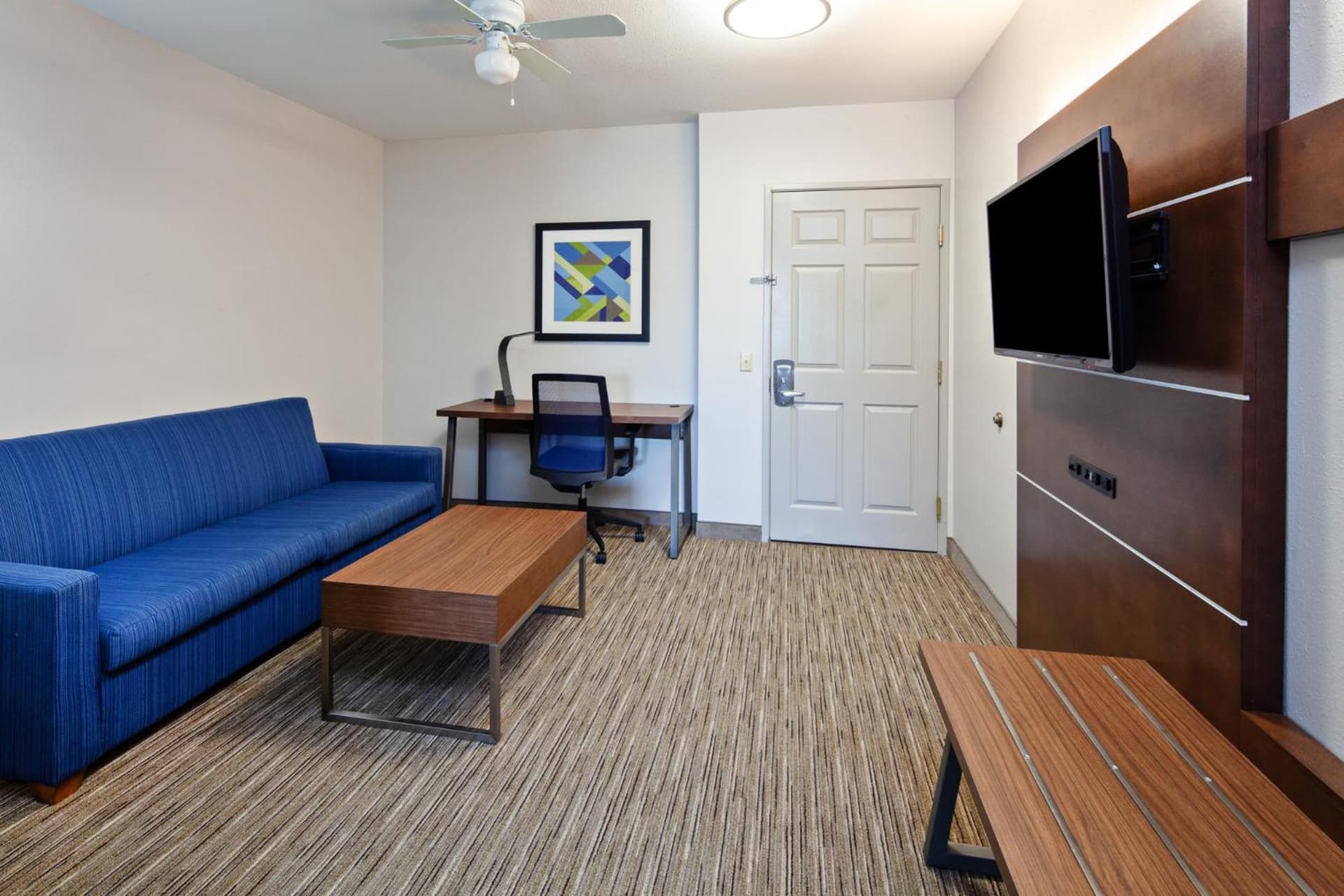 Holiday Inn Express & Suites Rancho Mirage - Palm Spgs Area by IHG interior in Rancho Mirage, CA — gallery photo 2