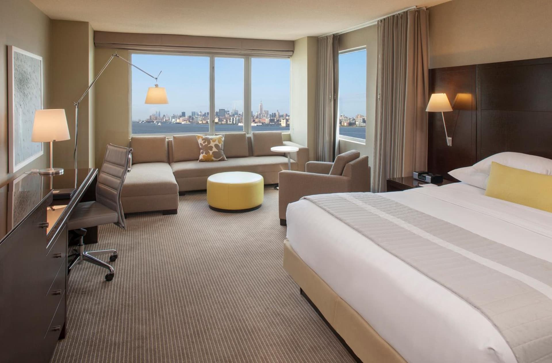 Hyatt Regency Jersey City on the Hudson interior in Jersey City, NJ — gallery photo 2