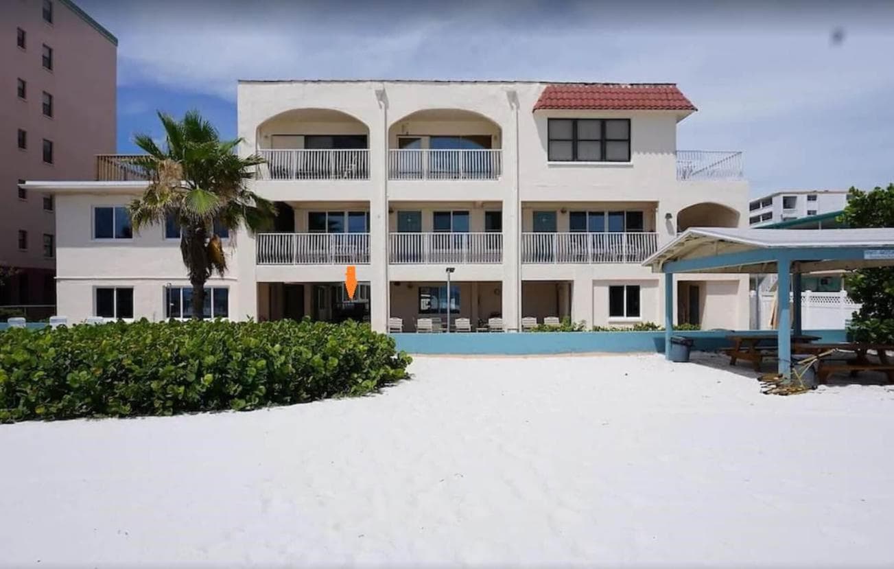 Welcome to the best beach anywhere featured exterior or lobby in St Pete Beach — similar hotel