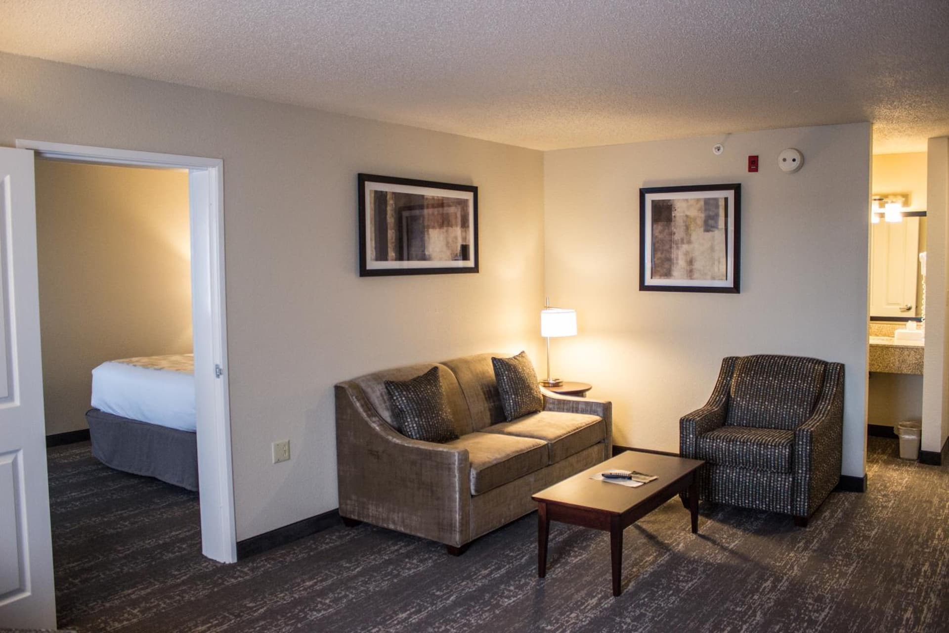 Cobblestone Suites - Oshkosh gallery photo in Oshkosh, WI — image 49