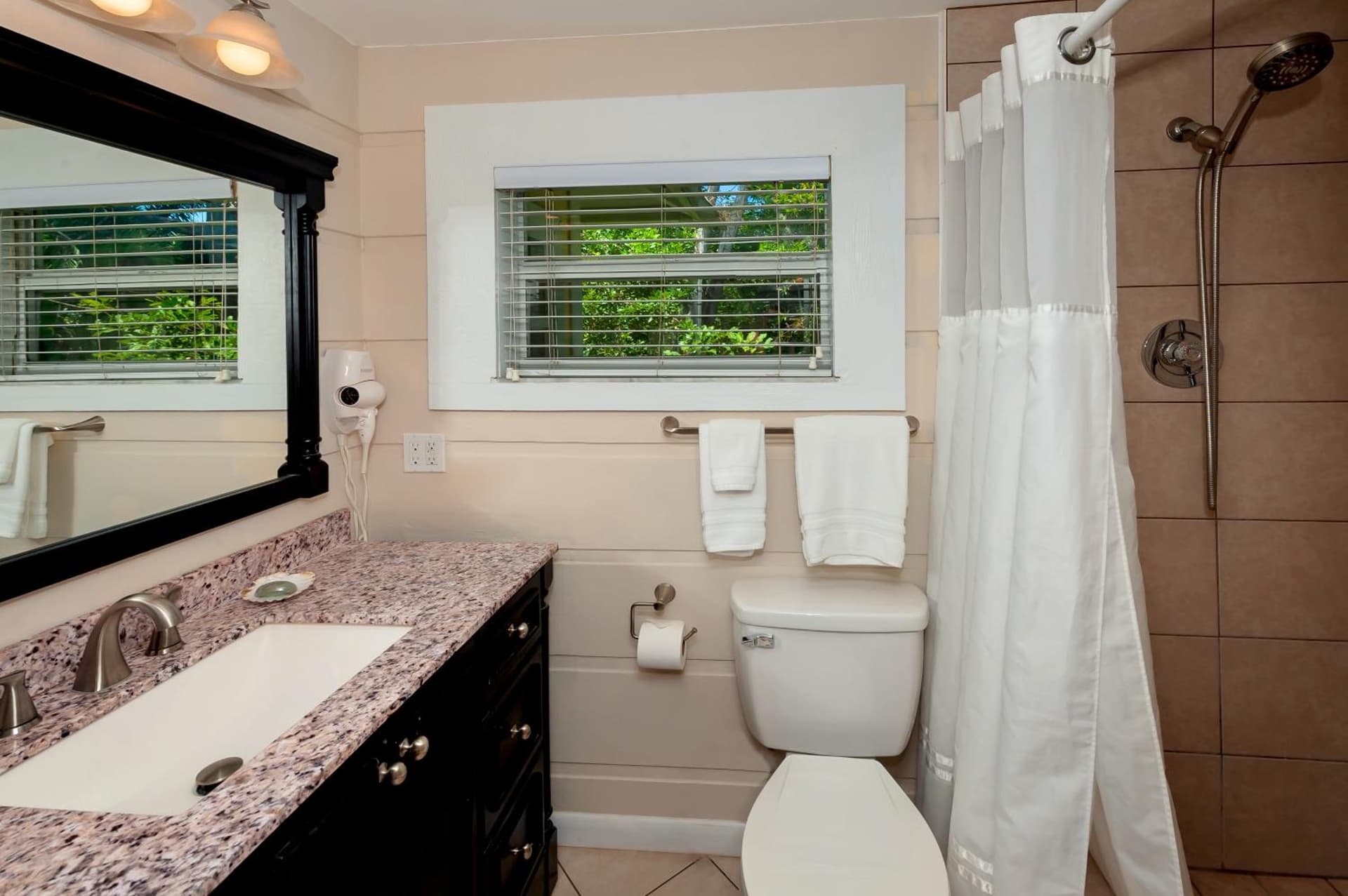 Cedar Cove Resort & Cottages gallery photo in Holmes Beach, FL — image 148