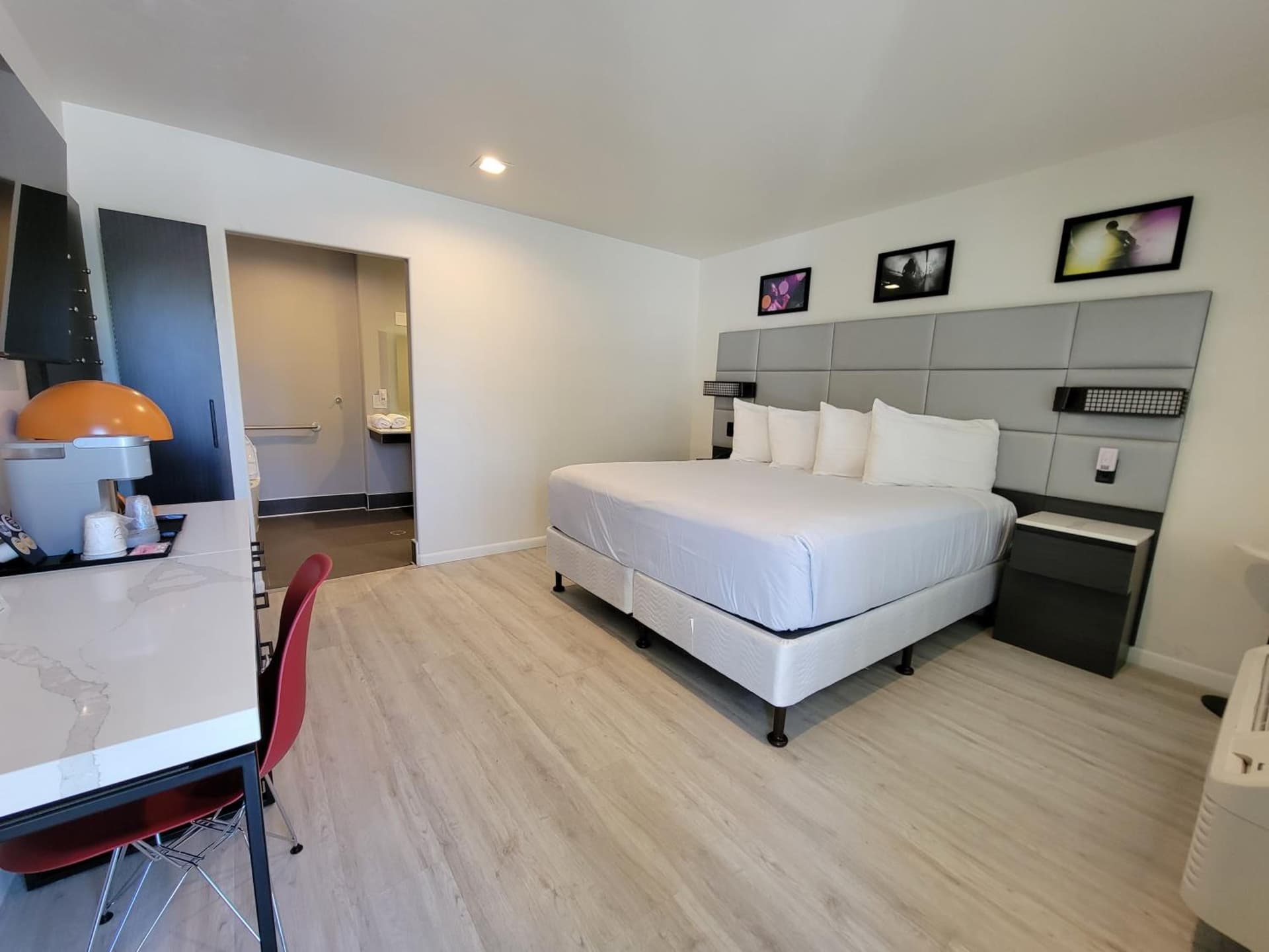 Signature Inn Santa Clara gallery photo in Santa Clara, CA — image 13