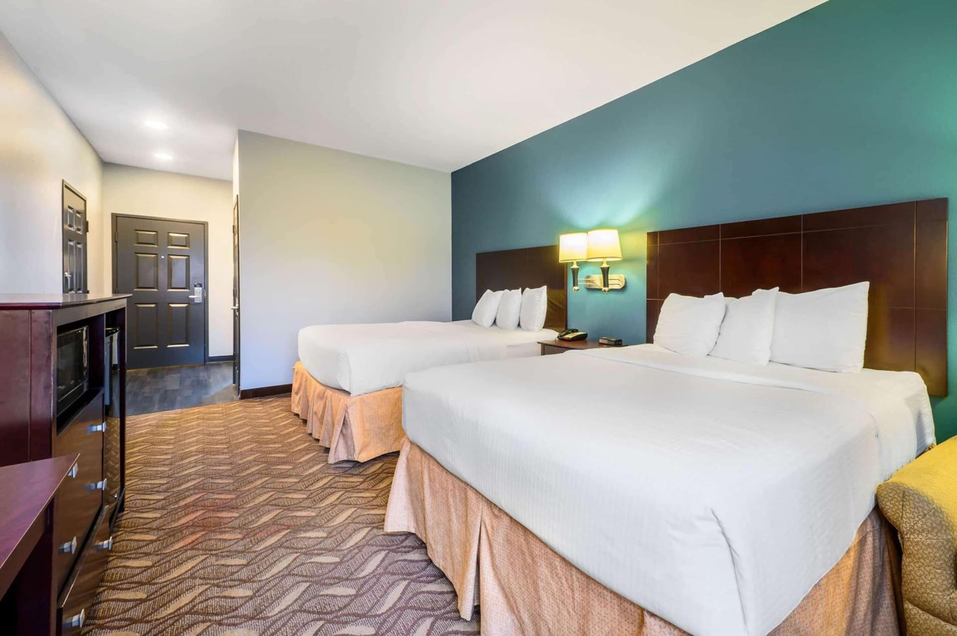 La Quinta Inn & Suites by Wyndham Longview North gallery photo in Longview, TX — image 7