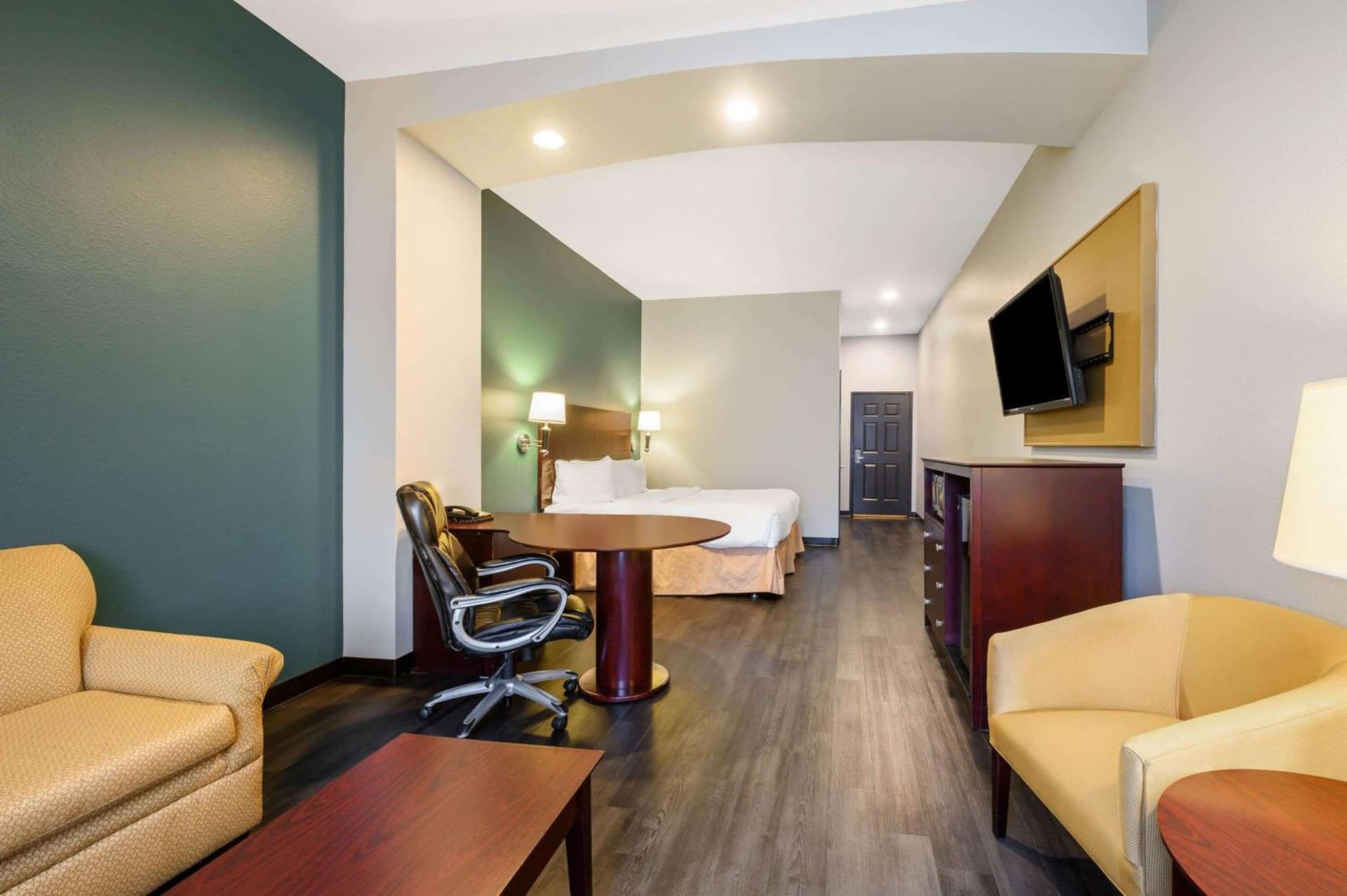 La Quinta Inn & Suites by Wyndham Longview North gallery photo in Longview, TX — image 6
