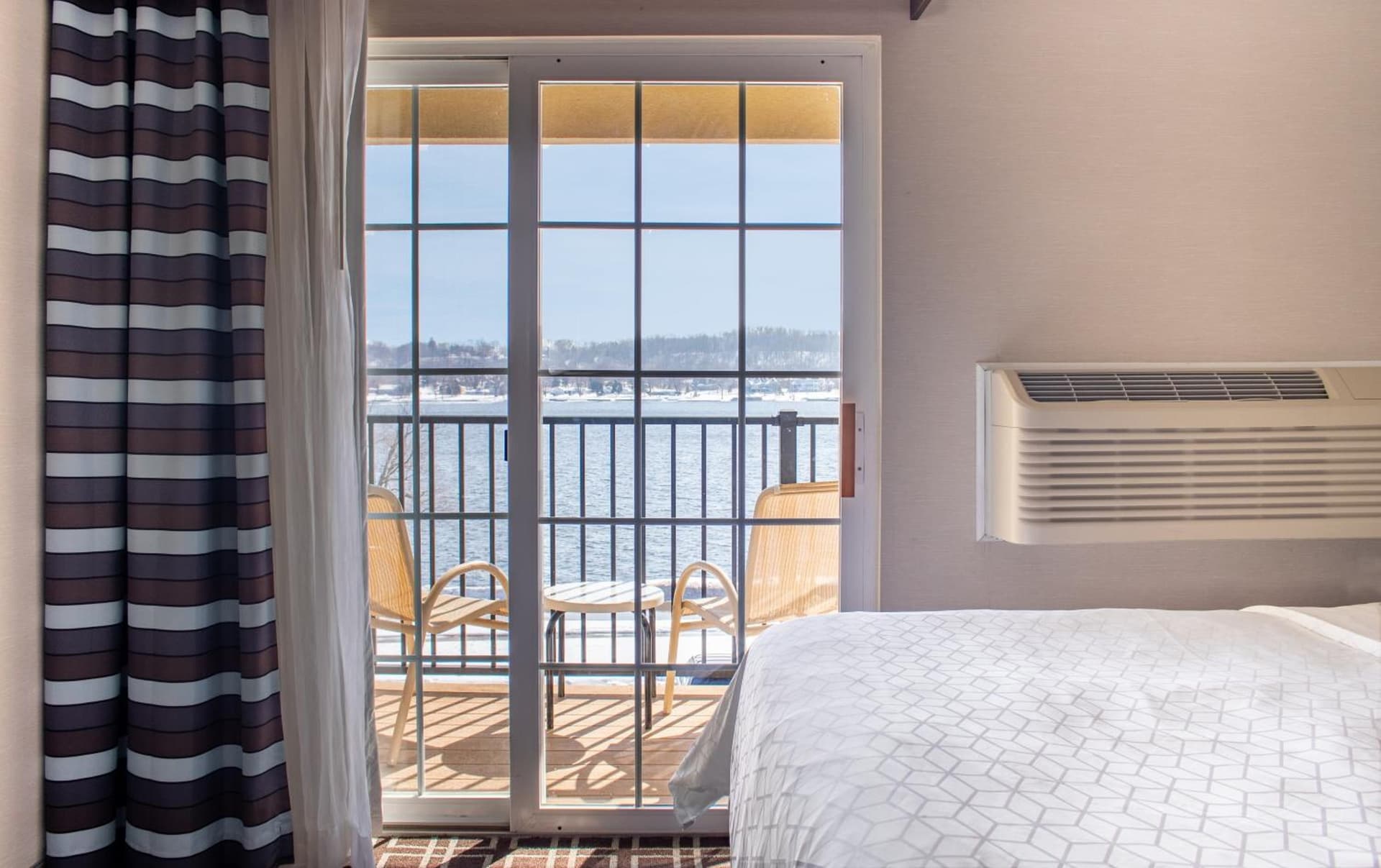 Holiday Inn Express Le Claire Riverfront-Davenport by IHG gallery photo in Le Claire, IA — image 27