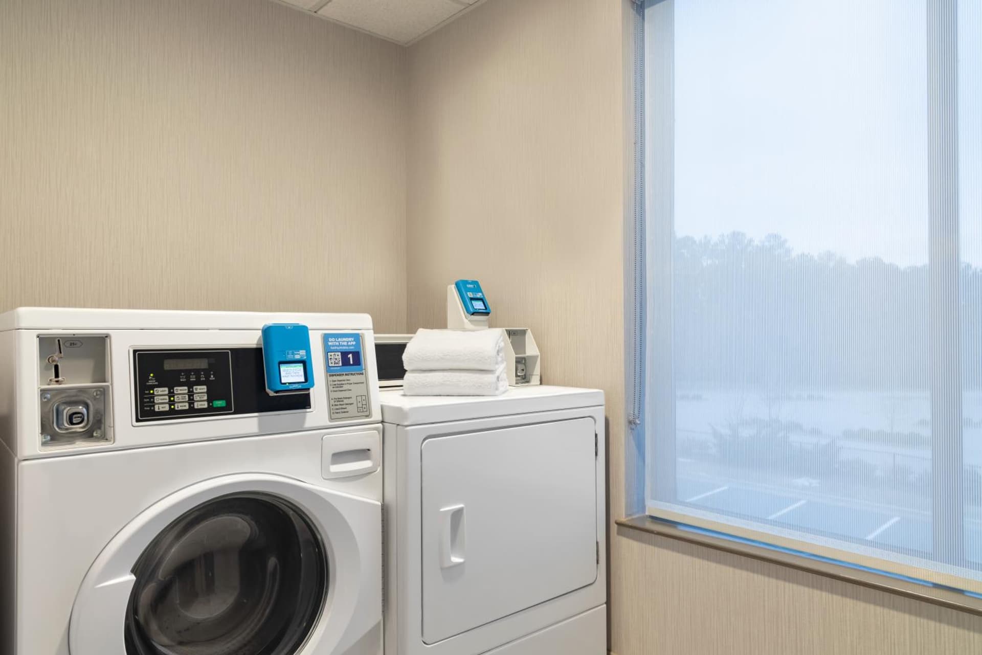 Holiday Inn Express Hotel & Suites Opelika Auburn by IHG gallery photo in Opelika, AL — image 112