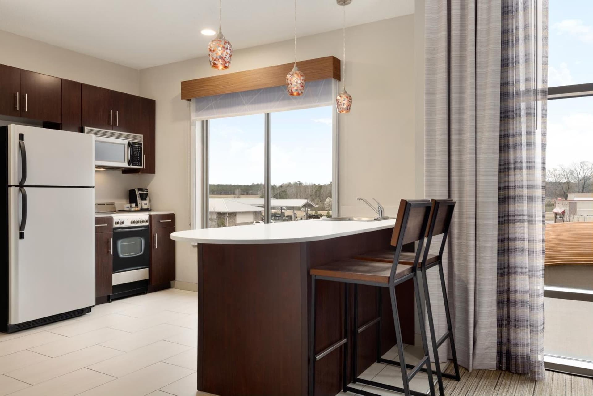 Holiday Inn Express Hotel & Suites Opelika Auburn by IHG gallery photo in Opelika, AL — image 89