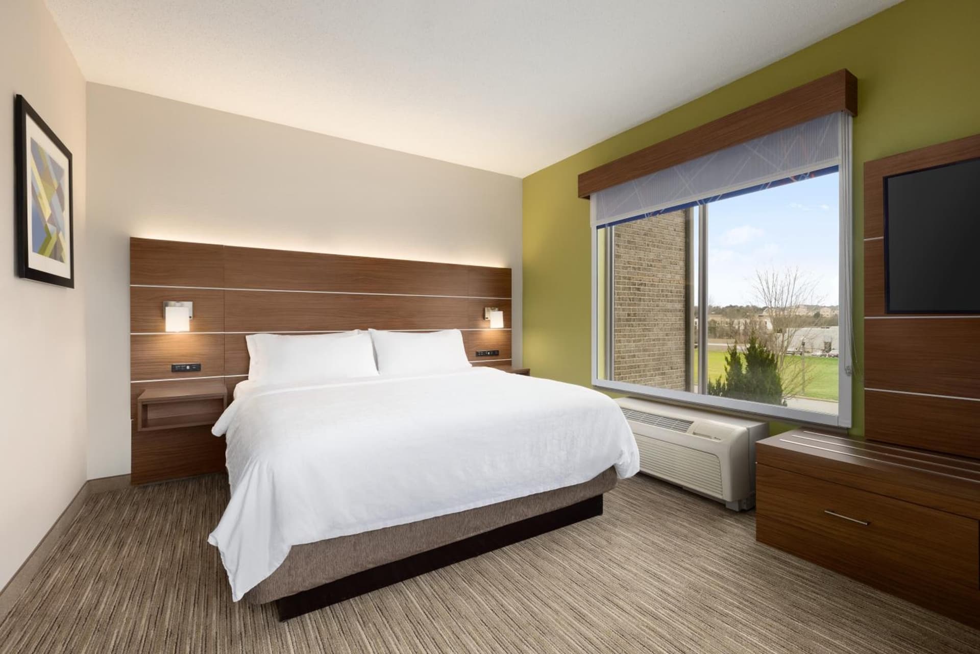 Holiday Inn Express Hotel & Suites Opelika Auburn by IHG gallery photo in Opelika, AL — image 64