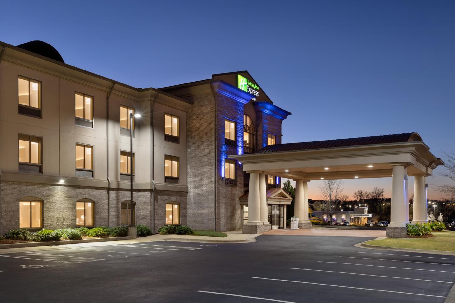 Holiday Inn Express Hotel & Suites Opelika Auburn by IHG gallery photo in Opelika, AL — image 18