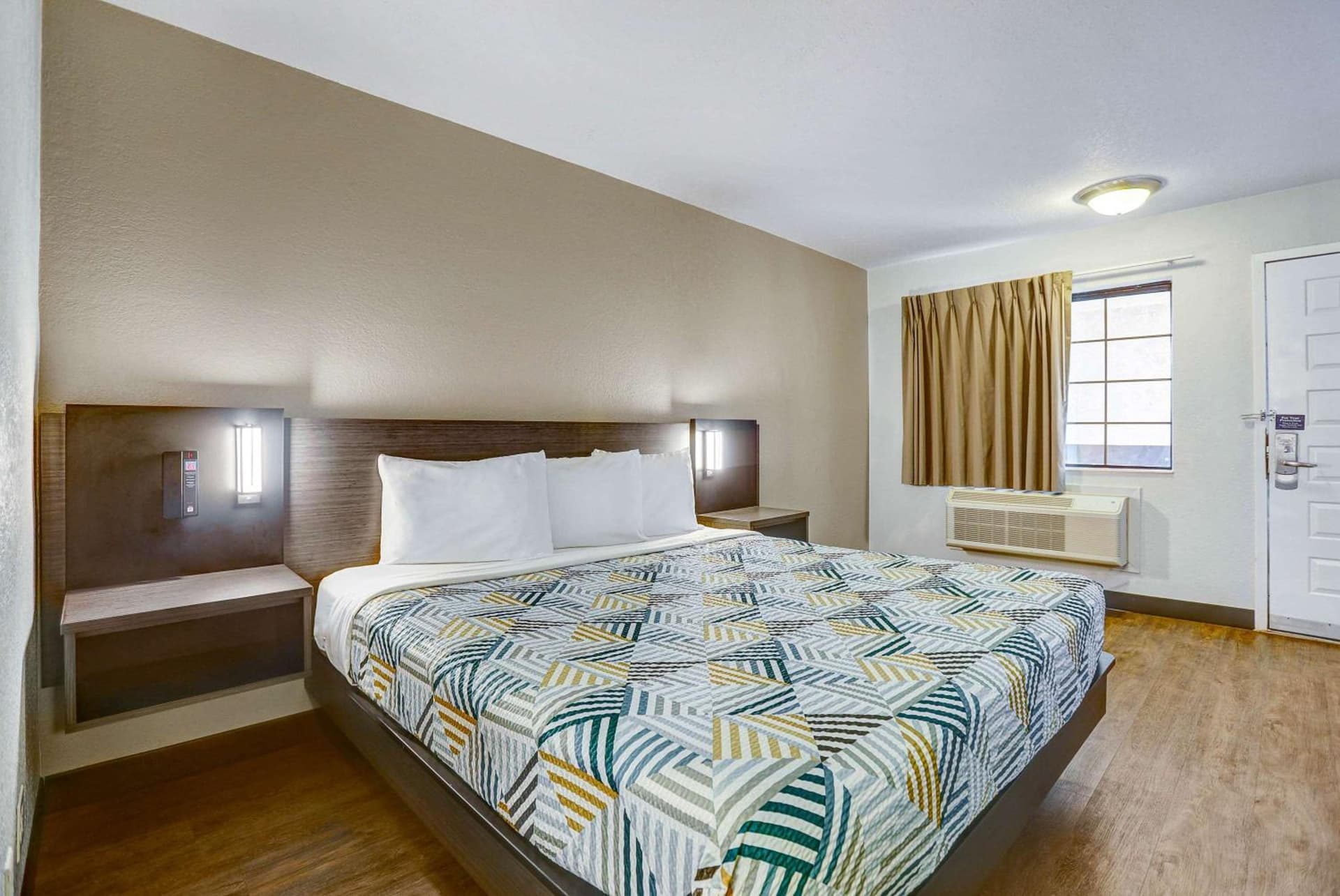 Motel 6-Amarillo, TX - Airport gallery photo in Amarillo, TX — image 9