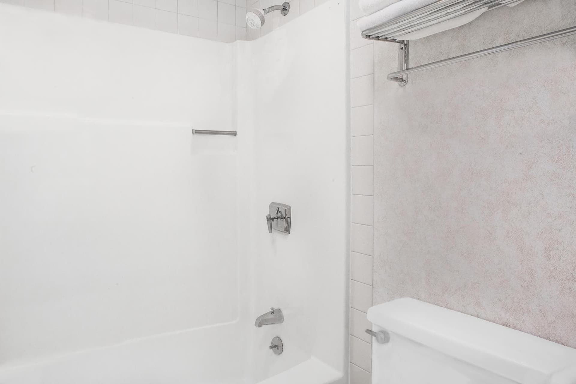 Days Inn by Wyndham Wilkes Barre gallery photo in Wilkes-Barre, PA — image 7