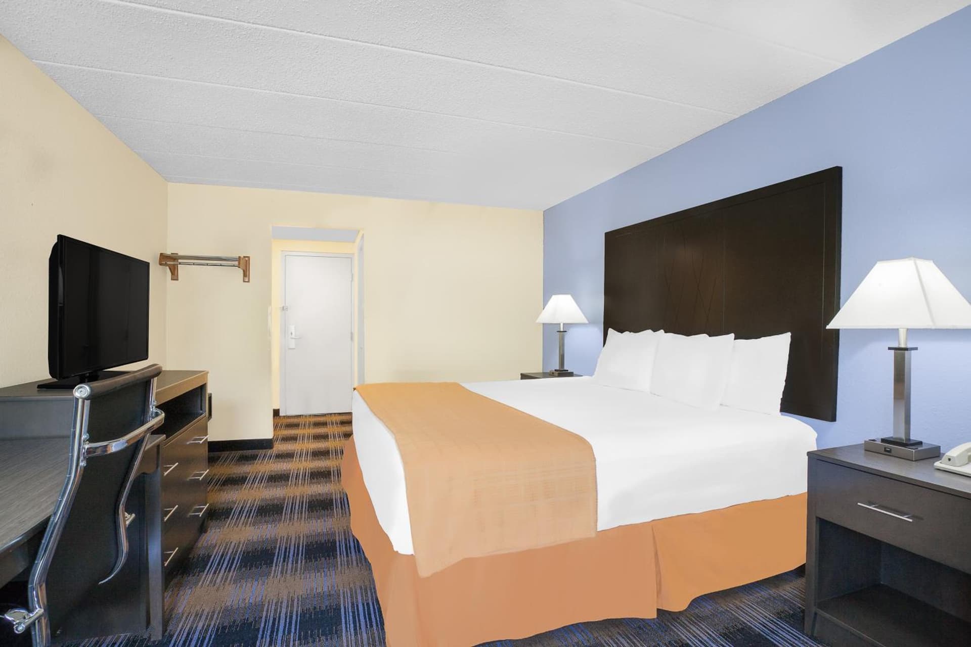 Days Inn by Wyndham Wilkes Barre gallery photo in Wilkes-Barre, PA — image 30