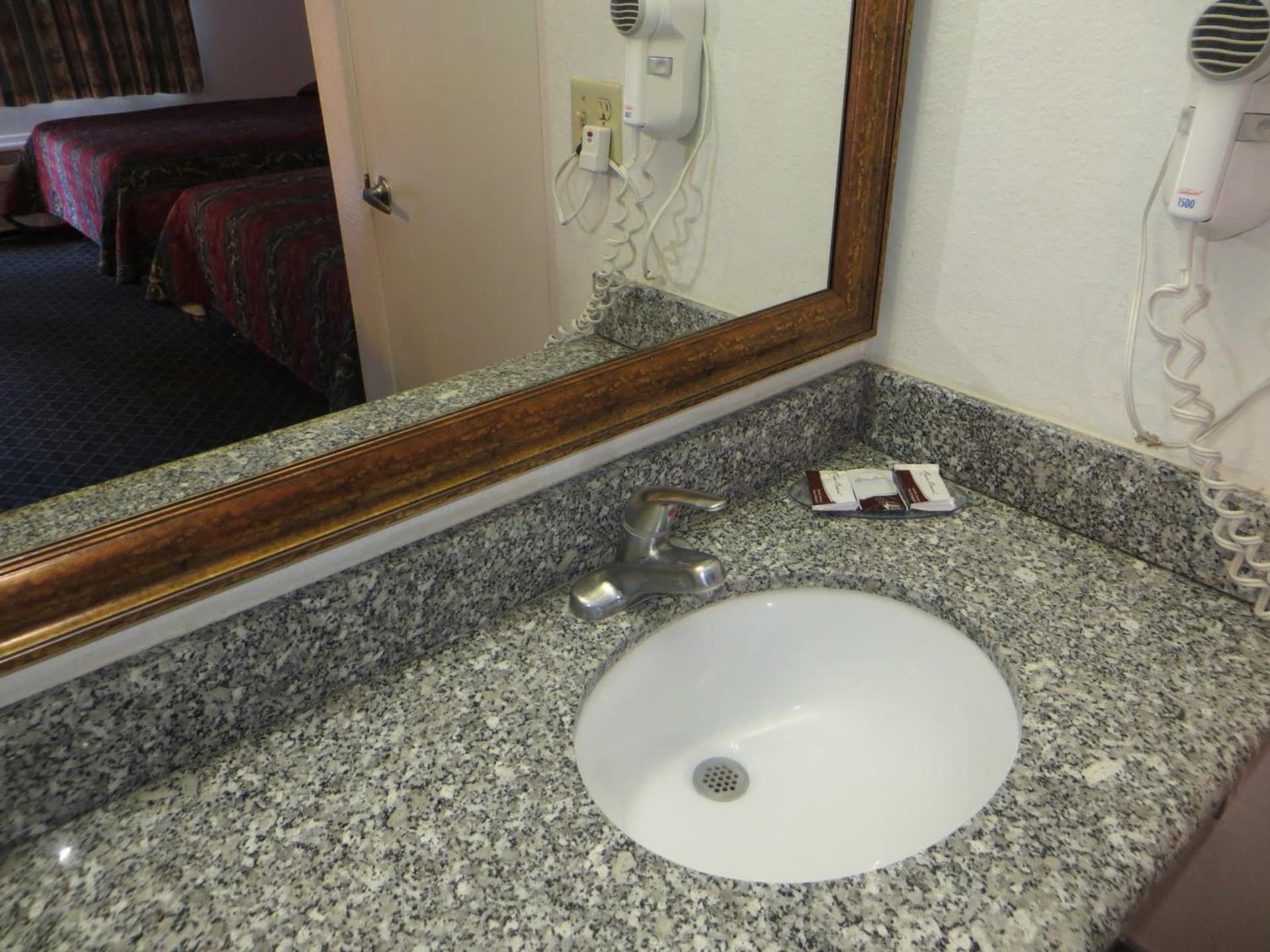Riverside Inn & Suites gallery photo in Riverside, CA — image 40