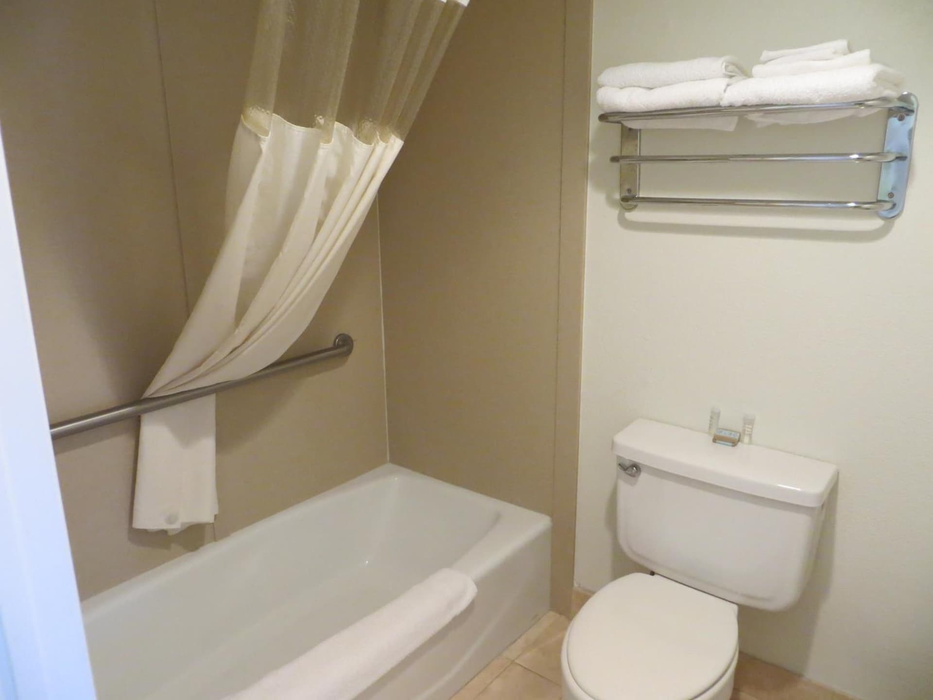 Travelodge by Wyndham Banning Casino and Outlet Mall gallery photo in Banning, CA — image 13