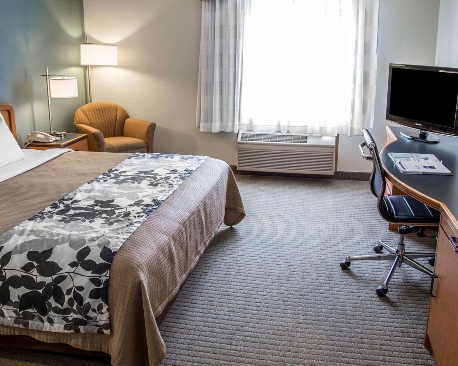 Sleep Inn & Suites Davenport - Quad Cities gallery photo in Bettendorf, IA — image 27