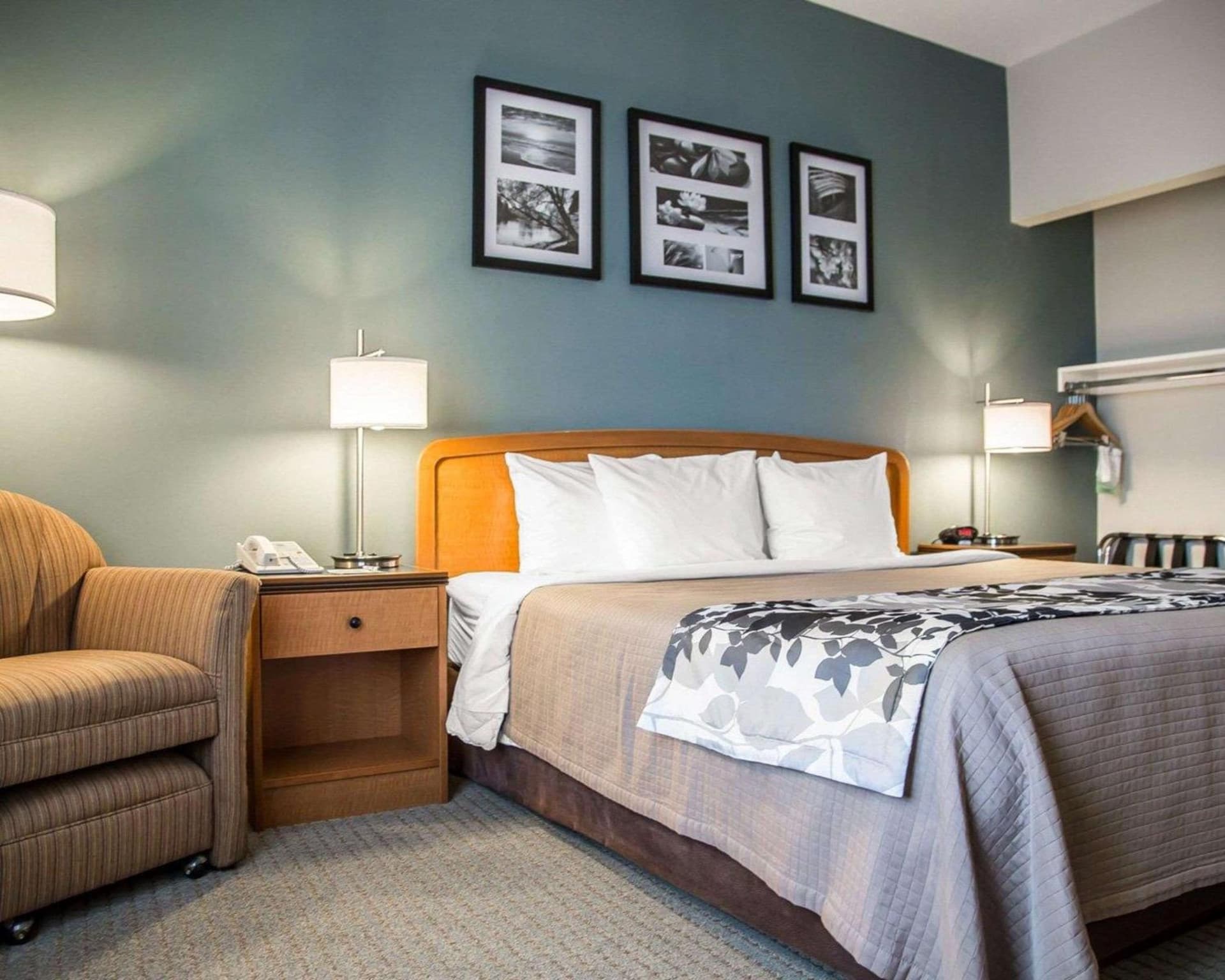 Sleep Inn & Suites Davenport - Quad Cities gallery photo in Bettendorf, IA — image 14