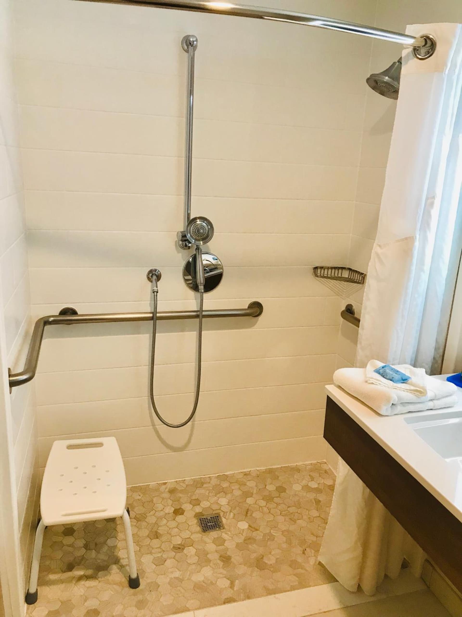Holiday Inn Express Fremont - Milpitas Central by IHG gallery photo in Fremont, CA — image 53