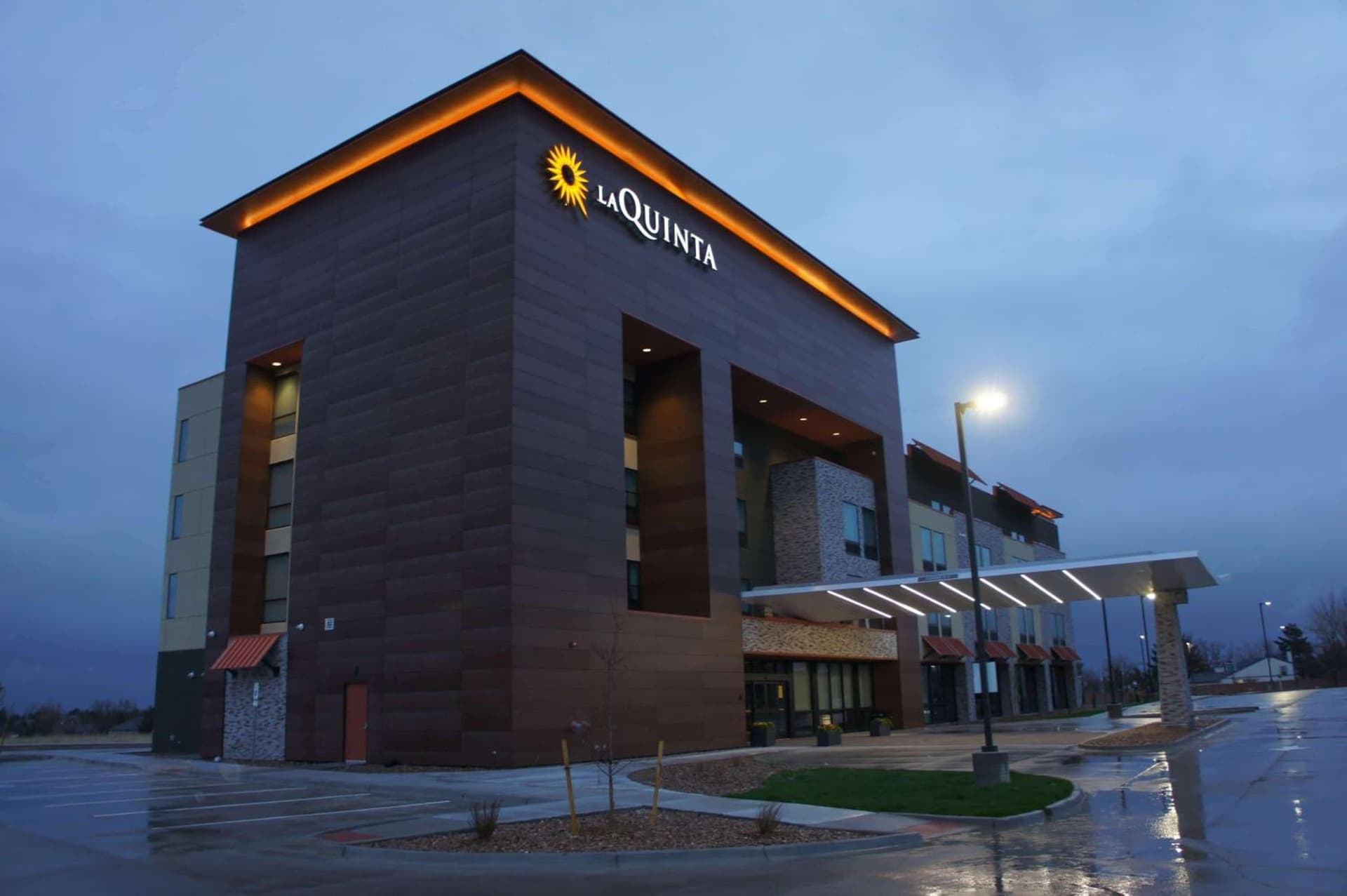 La Quinta Inn & Suites by Wyndham Littleton-Red Rocks gallery photo in Littleton, CO — image 12