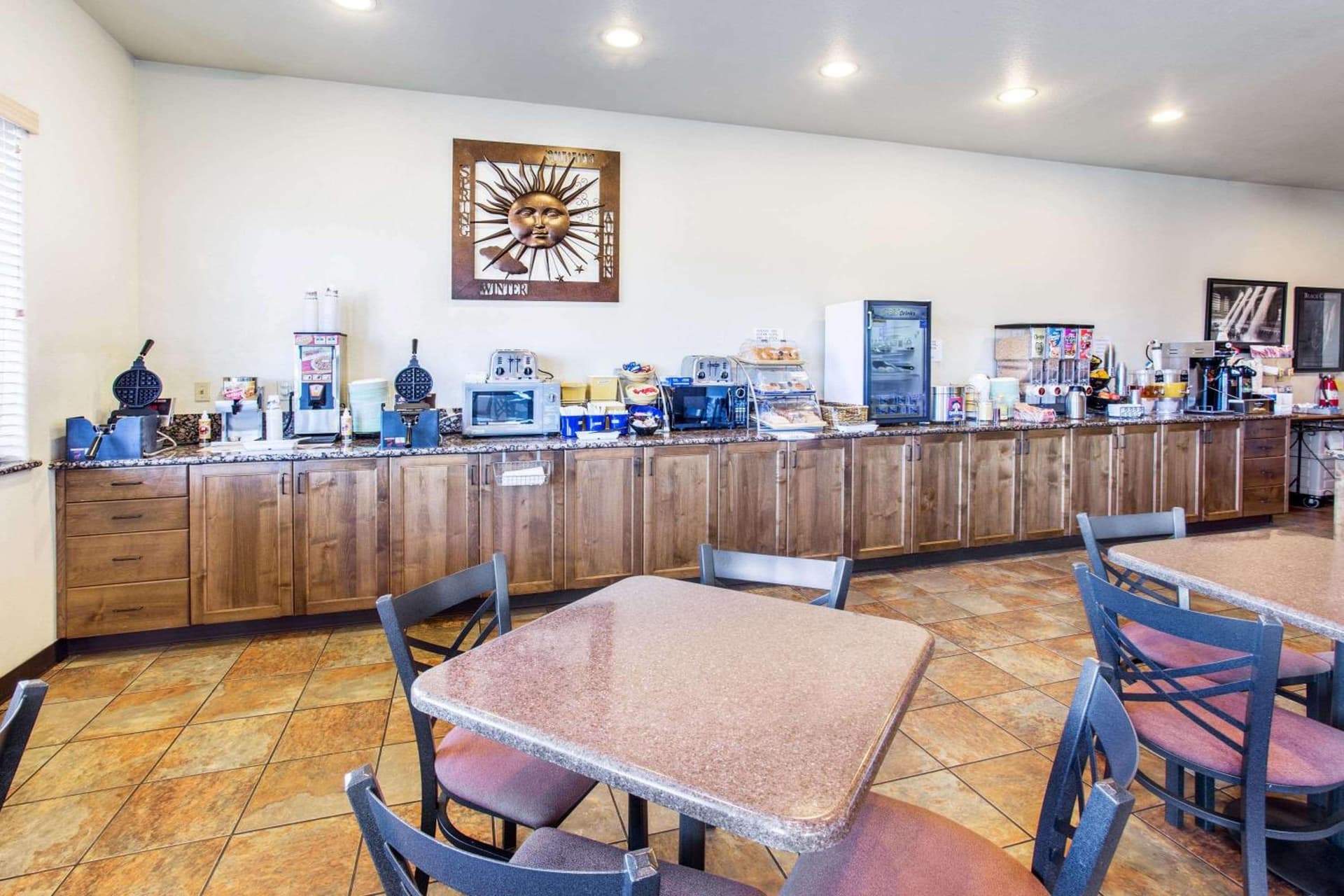 Days Inn by Wyndham Grand Junction gallery photo in Grand Junction, CO — image 23