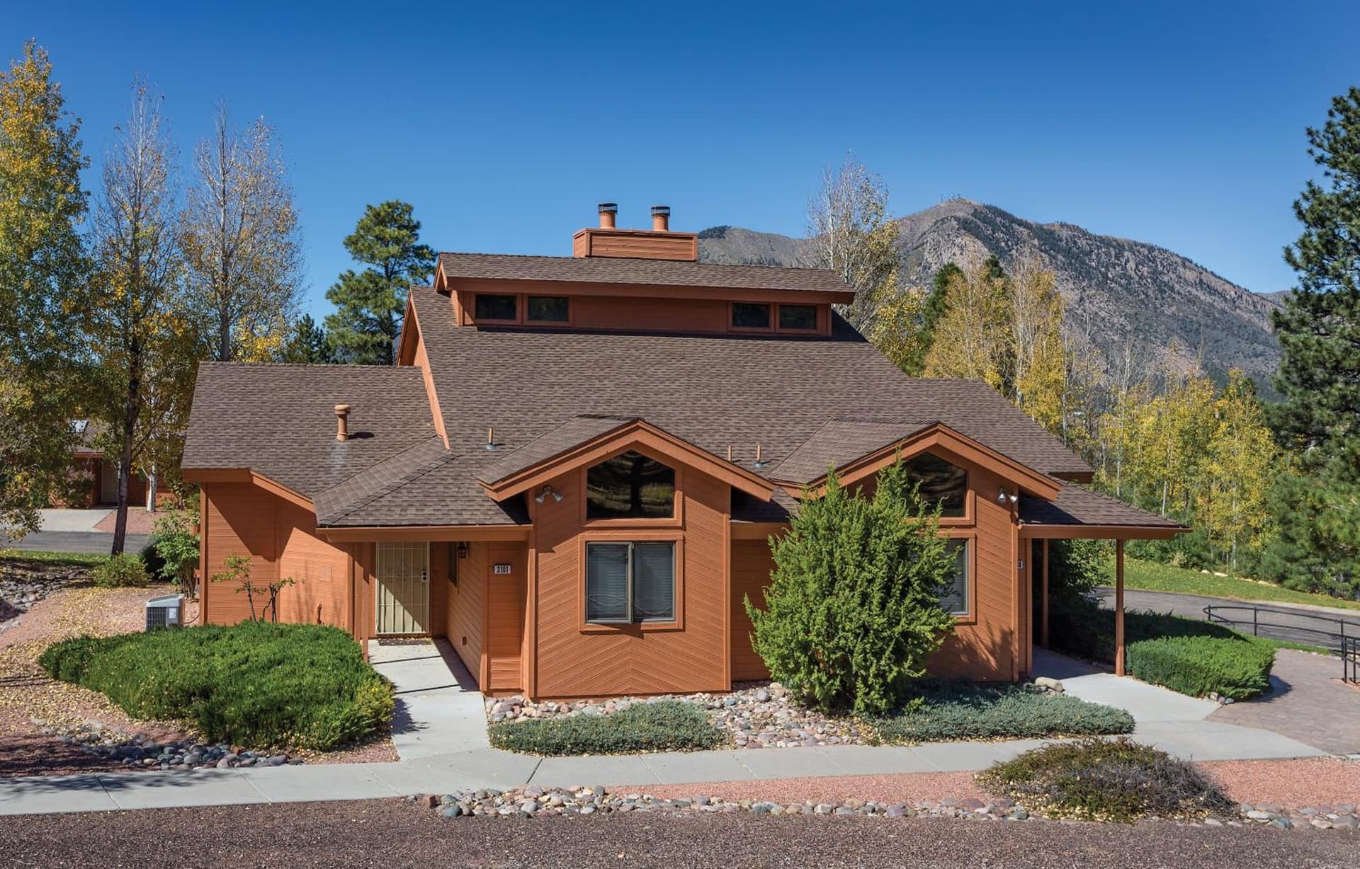 Club Wyndham Flagstaff exterior or lobby in Flagstaff, AZ — main listing photo
