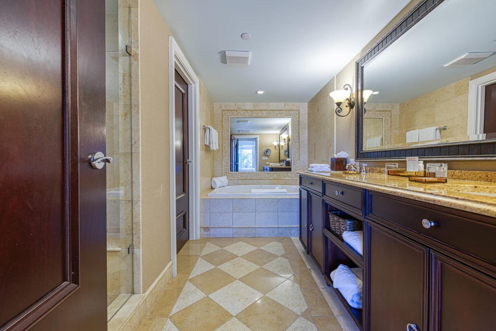 Kimpton Vero Beach Hotel & Spa by IHG interior in Vero Beach, FL — gallery photo 2