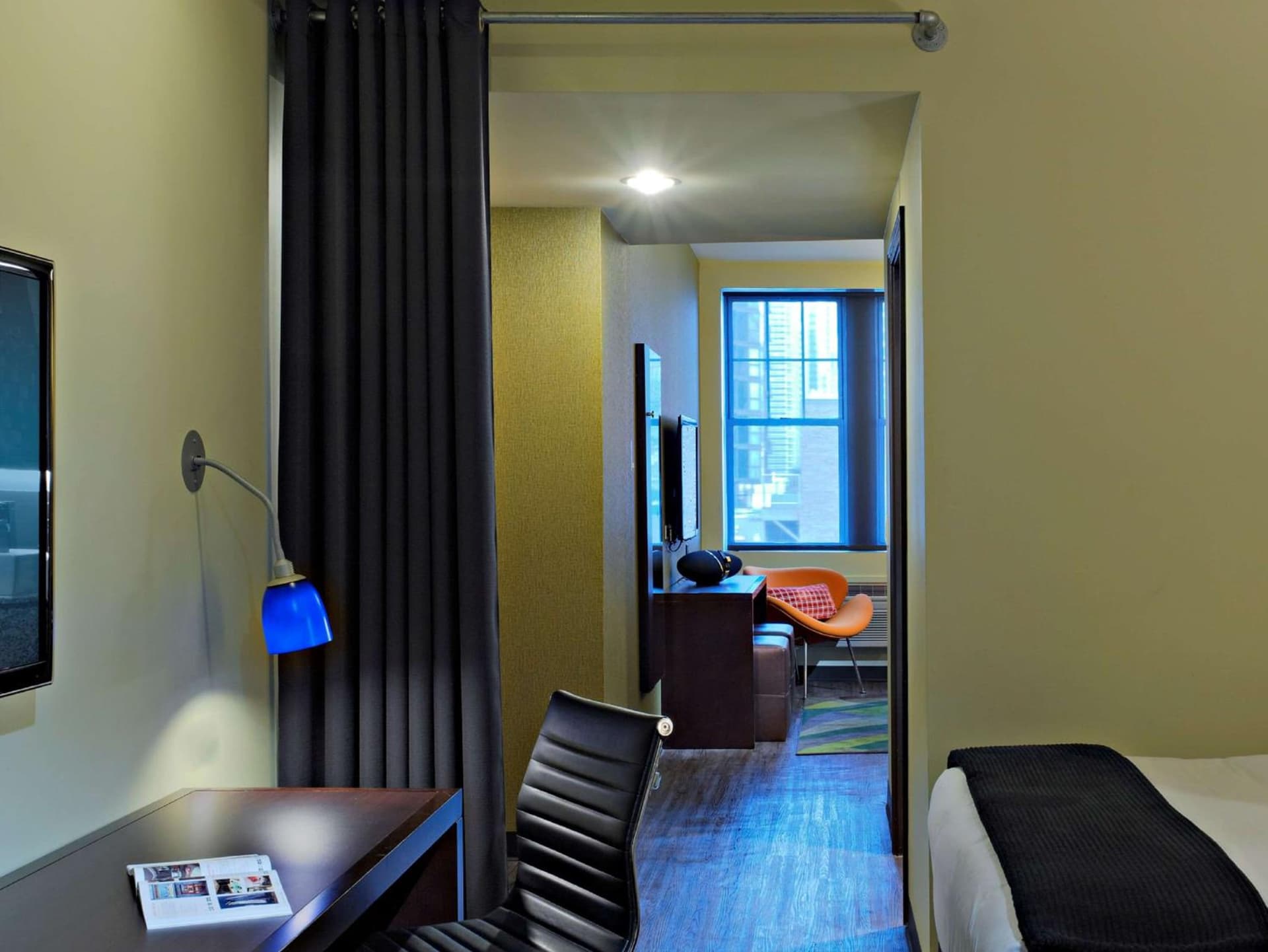 ACME Hotel Chicago, Outset Collection by Hilton gallery photo in Chicago, IL — image 16