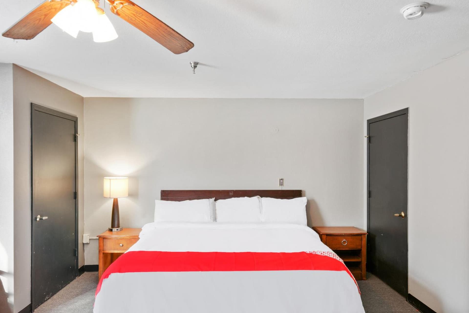 OYO Hotel Edmond - University of Central Oklahoma gallery photo in Edmond, OK — image 38
