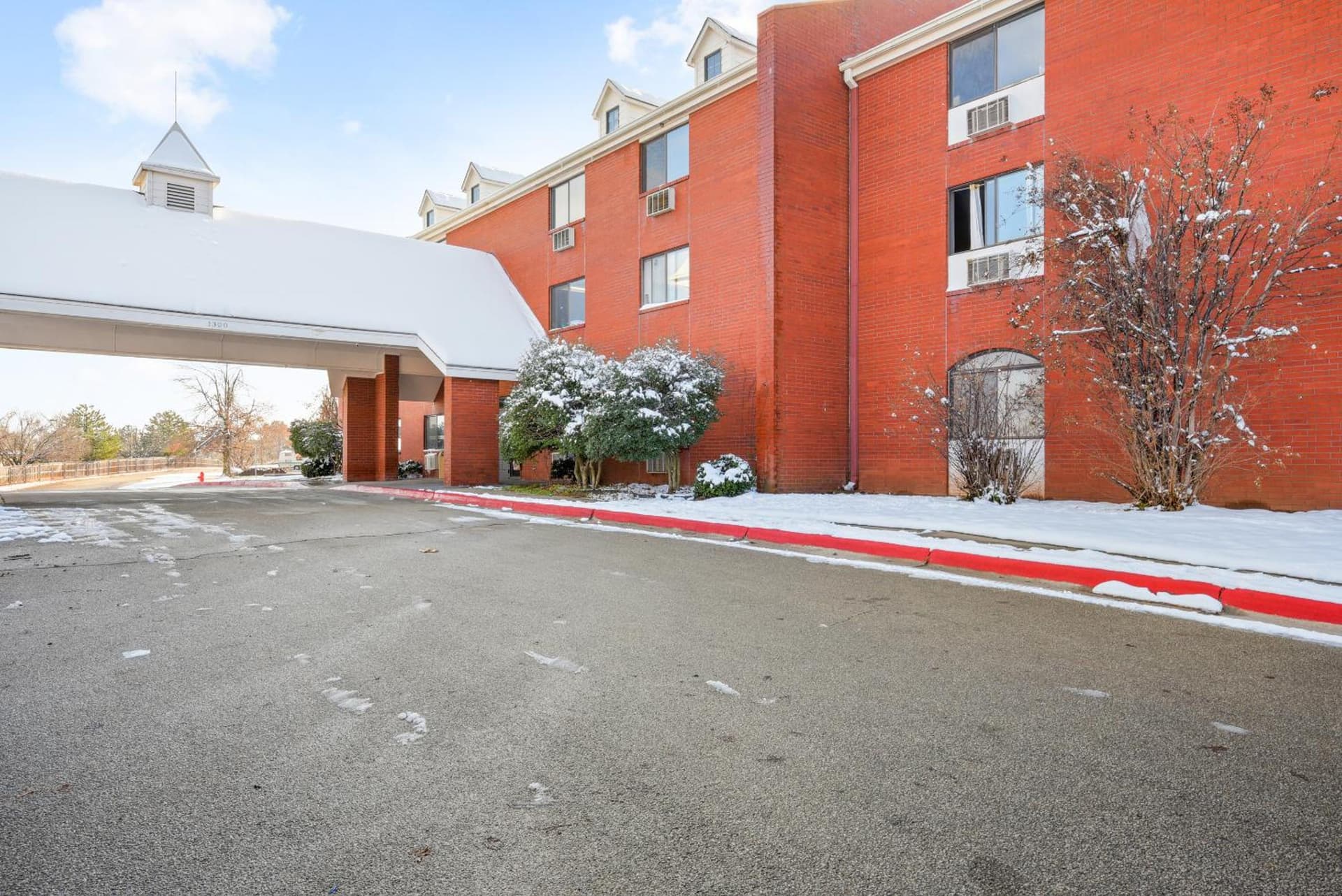 OYO Hotel Edmond - University of Central Oklahoma gallery photo in Edmond, OK — image 22