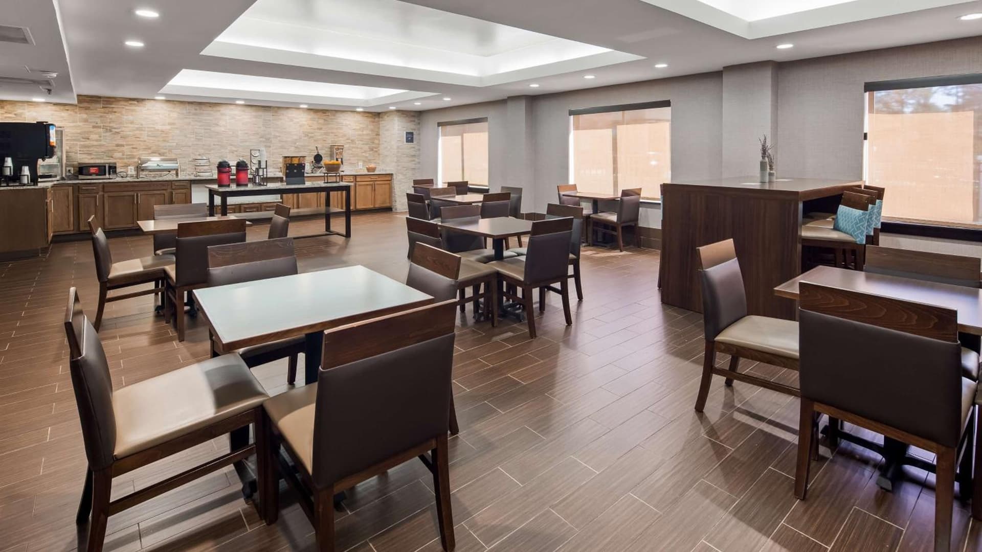 Best Western Plus Raleigh Crabtree Valley Hotel gallery photo in Raleigh, NC — image 6