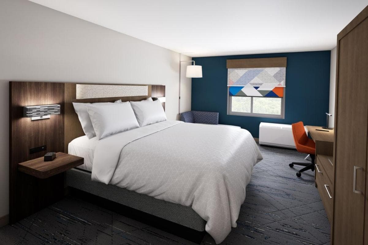 Holiday Inn Express & Suites - Harrisonburg University Area by IHG property views in Harrisonburg, VA — gallery photo 3