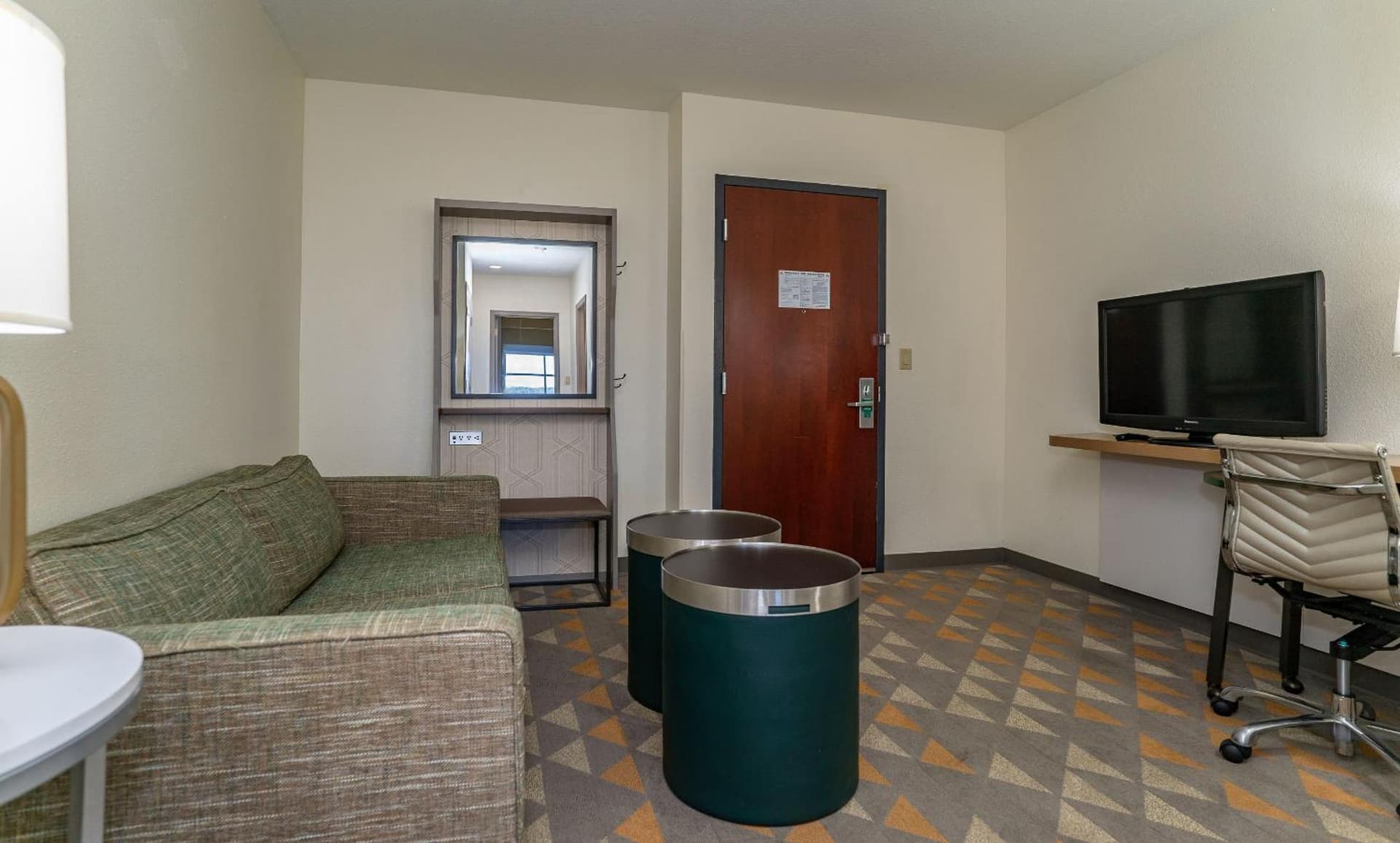 Holiday Inn Hotel & Suites Beaufort at Highway 21 by IHG property views in Beaufort, SC — gallery photo 3