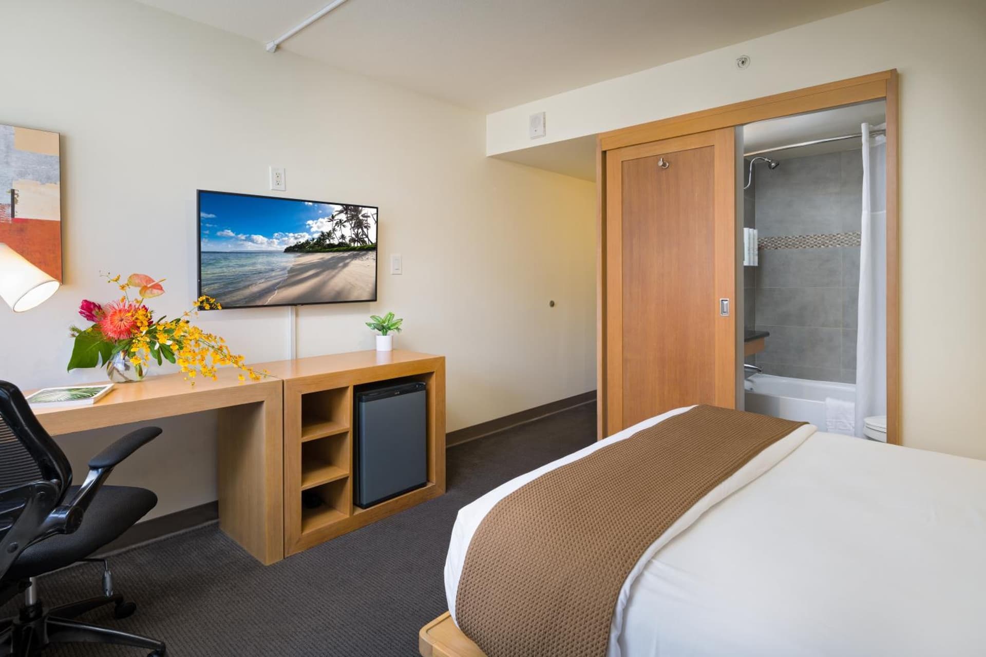 VIVE Hotel Waikiki gallery photo in Honolulu, HI — image 149