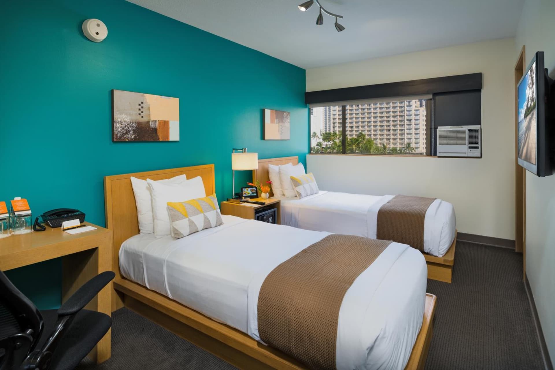 VIVE Hotel Waikiki gallery photo in Honolulu, HI — image 152