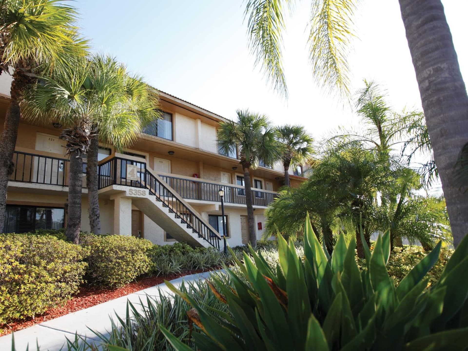 Club Wyndham Orlando International featured exterior or lobby in Orlando, FL — similar hotel