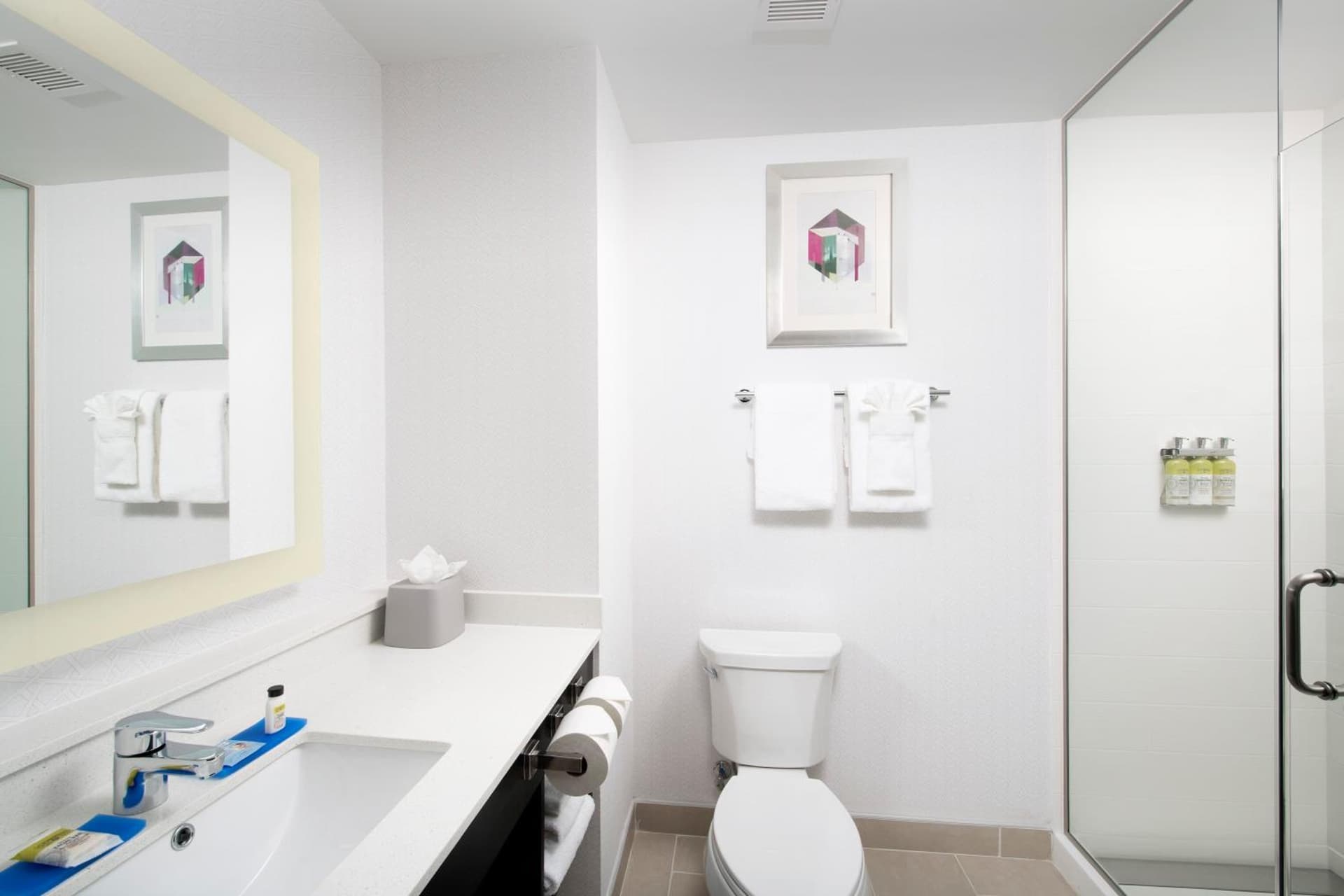 Holiday Inn Express Pensacola Downtown by IHG gallery photo in Pensacola, FL — image 7